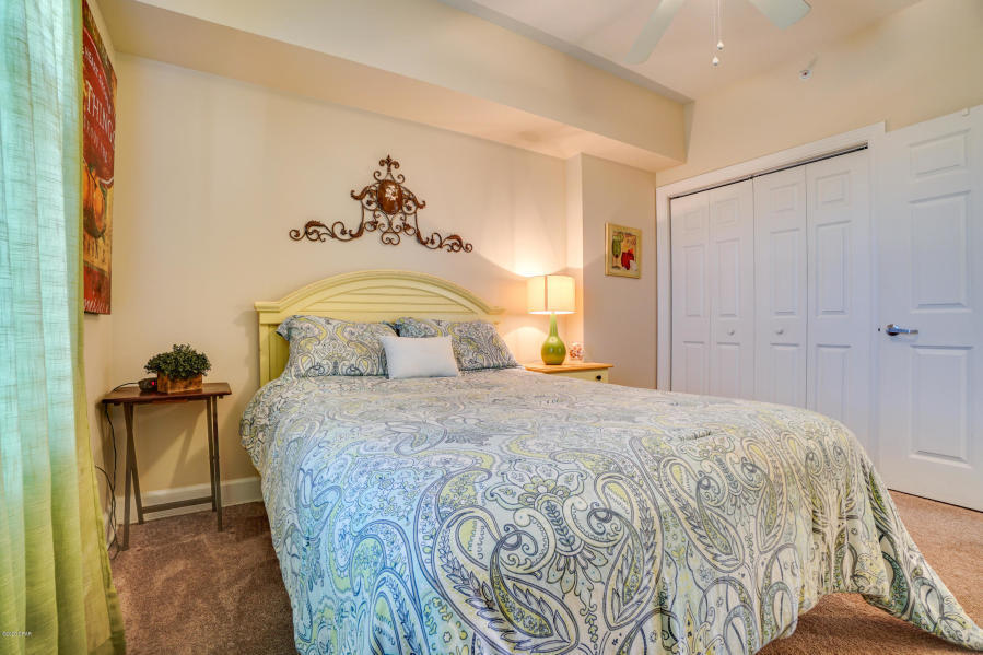 SUNRISE BEACH - Residential