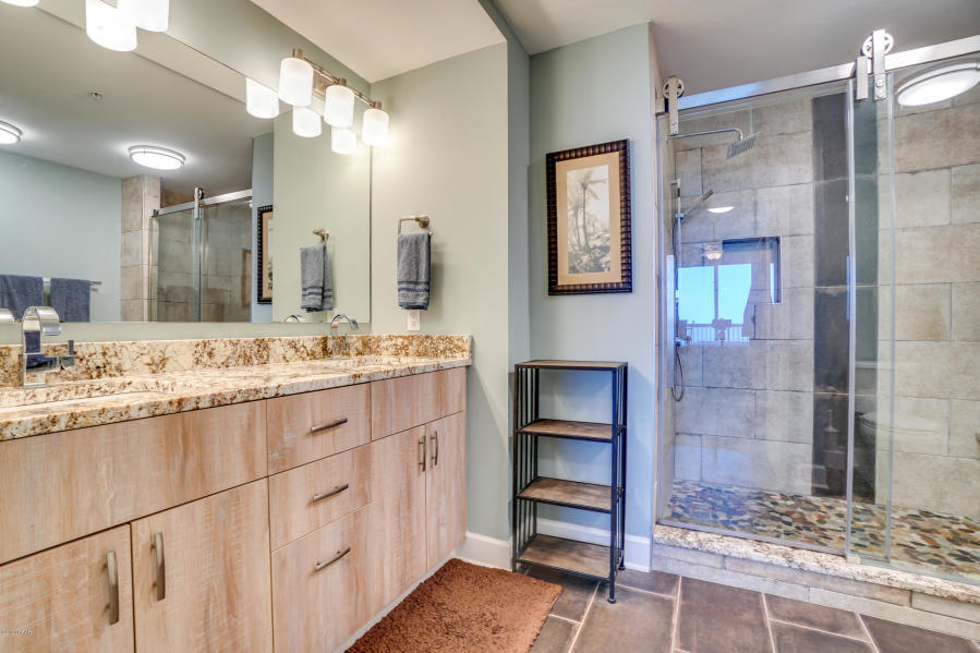 SUNRISE BEACH - Residential