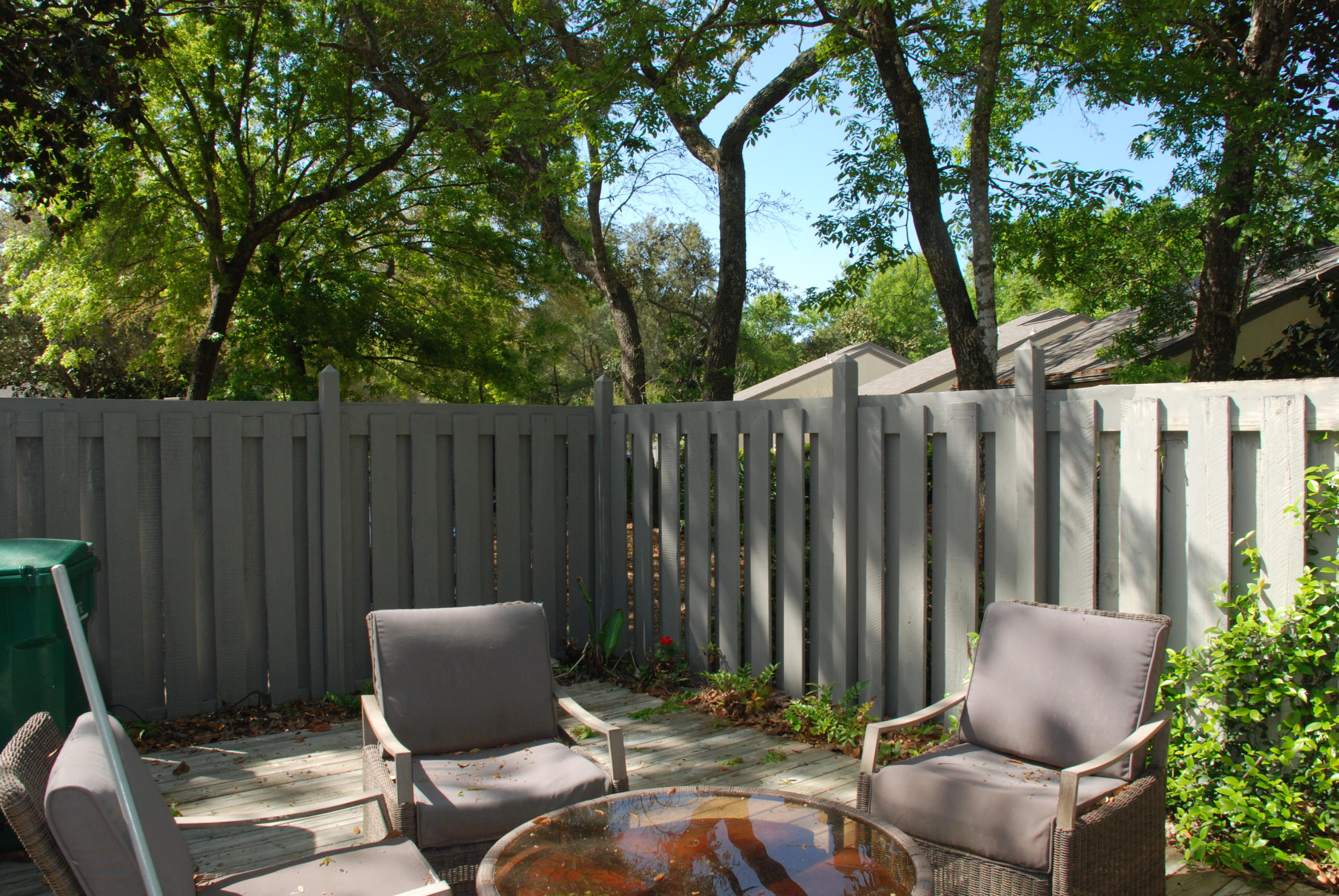 ROYAL OAK VILLAS BLUEWATER BAY - Residential