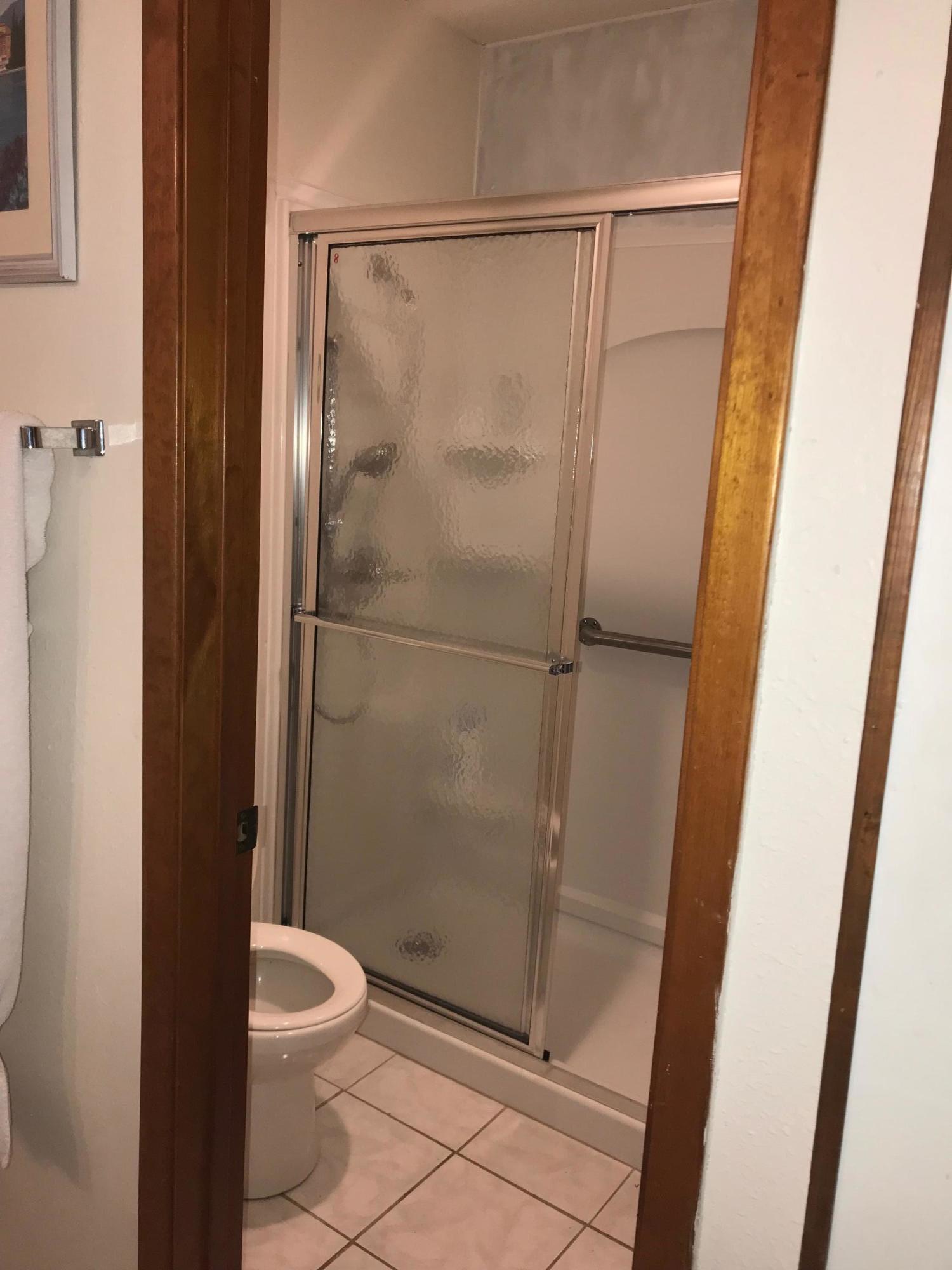 ROYAL OAK VILLAS BLUEWATER BAY - Residential