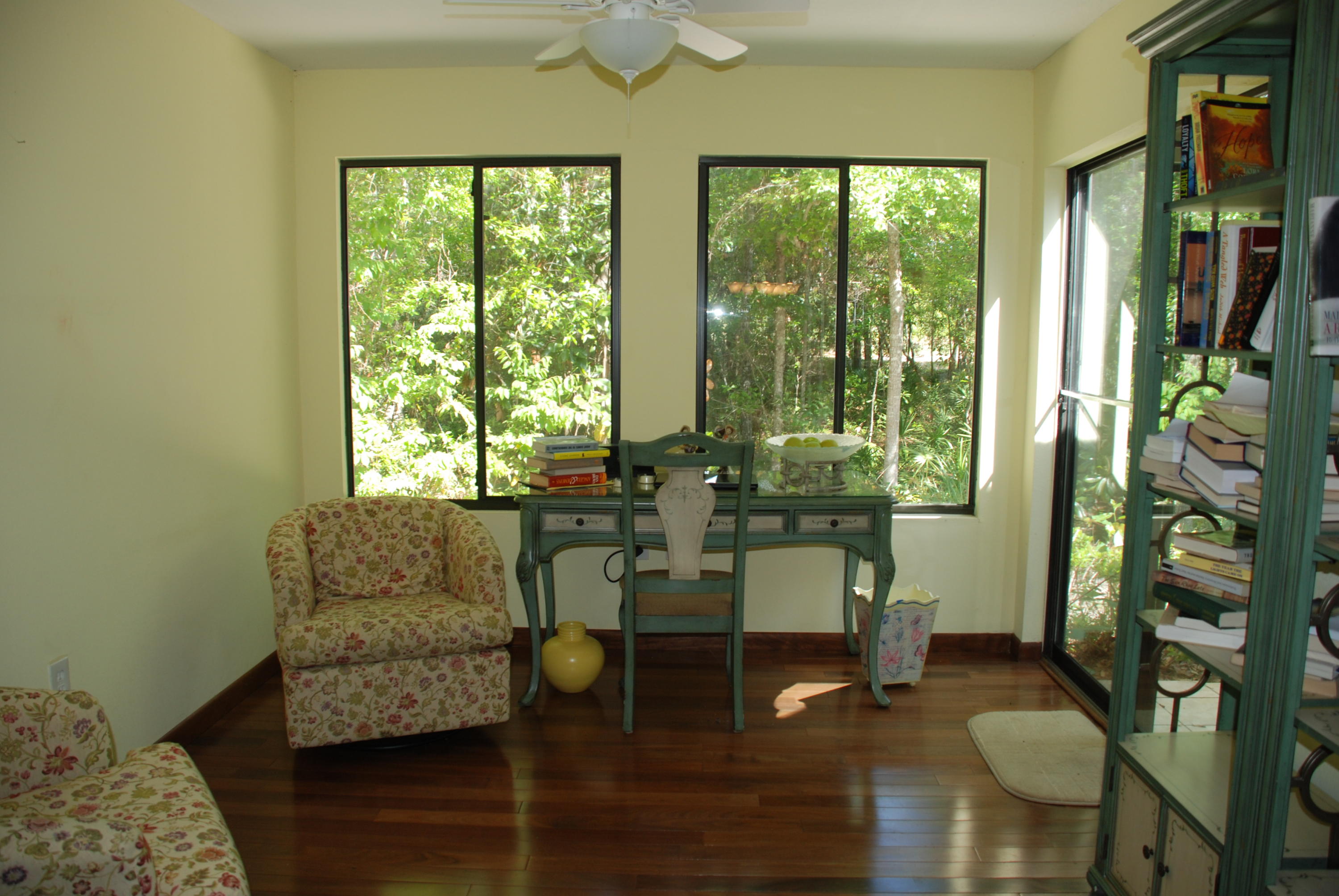 ROYAL OAK VILLAS BLUEWATER BAY - Residential