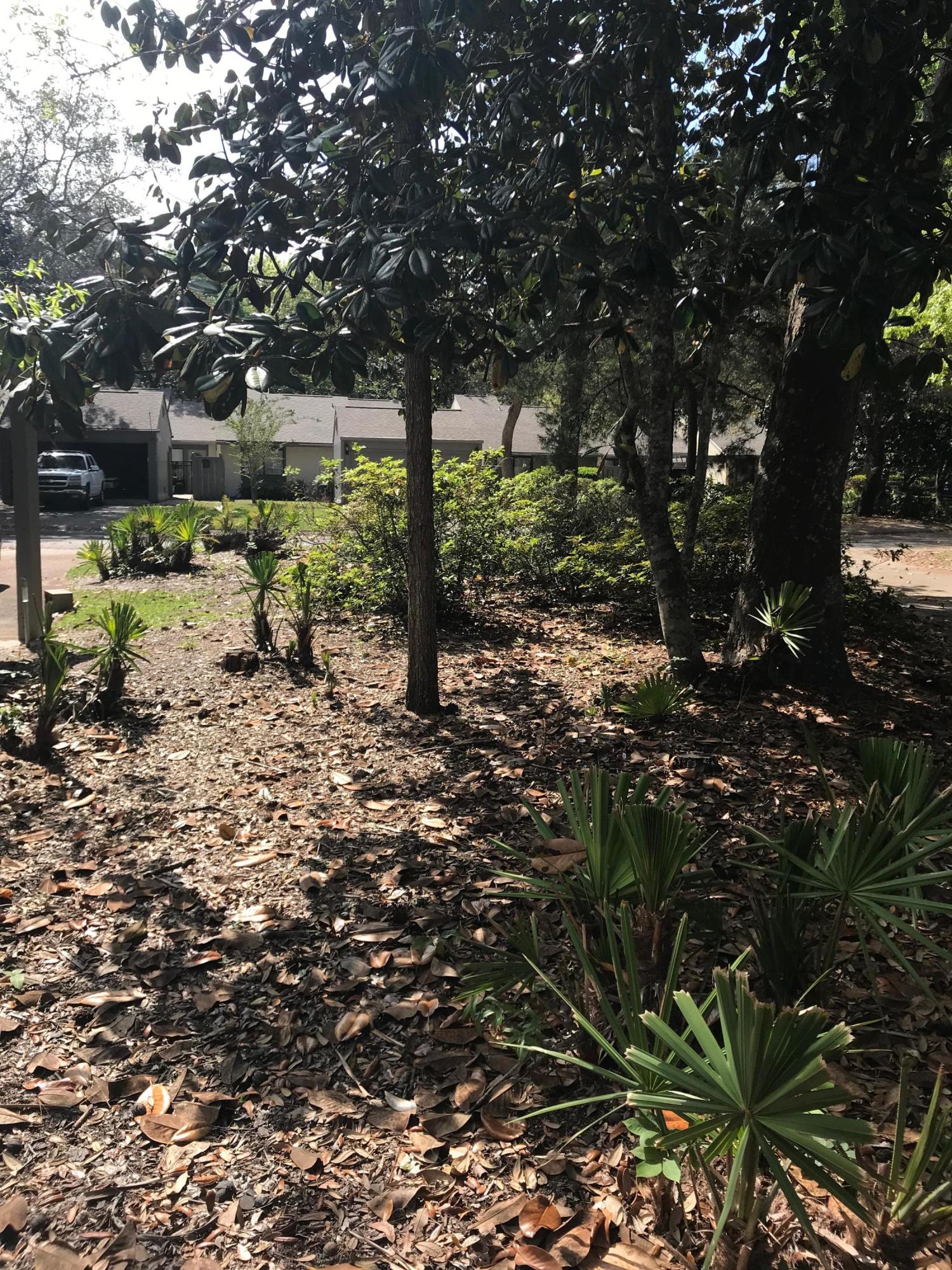 ROYAL OAK VILLAS BLUEWATER BAY - Residential