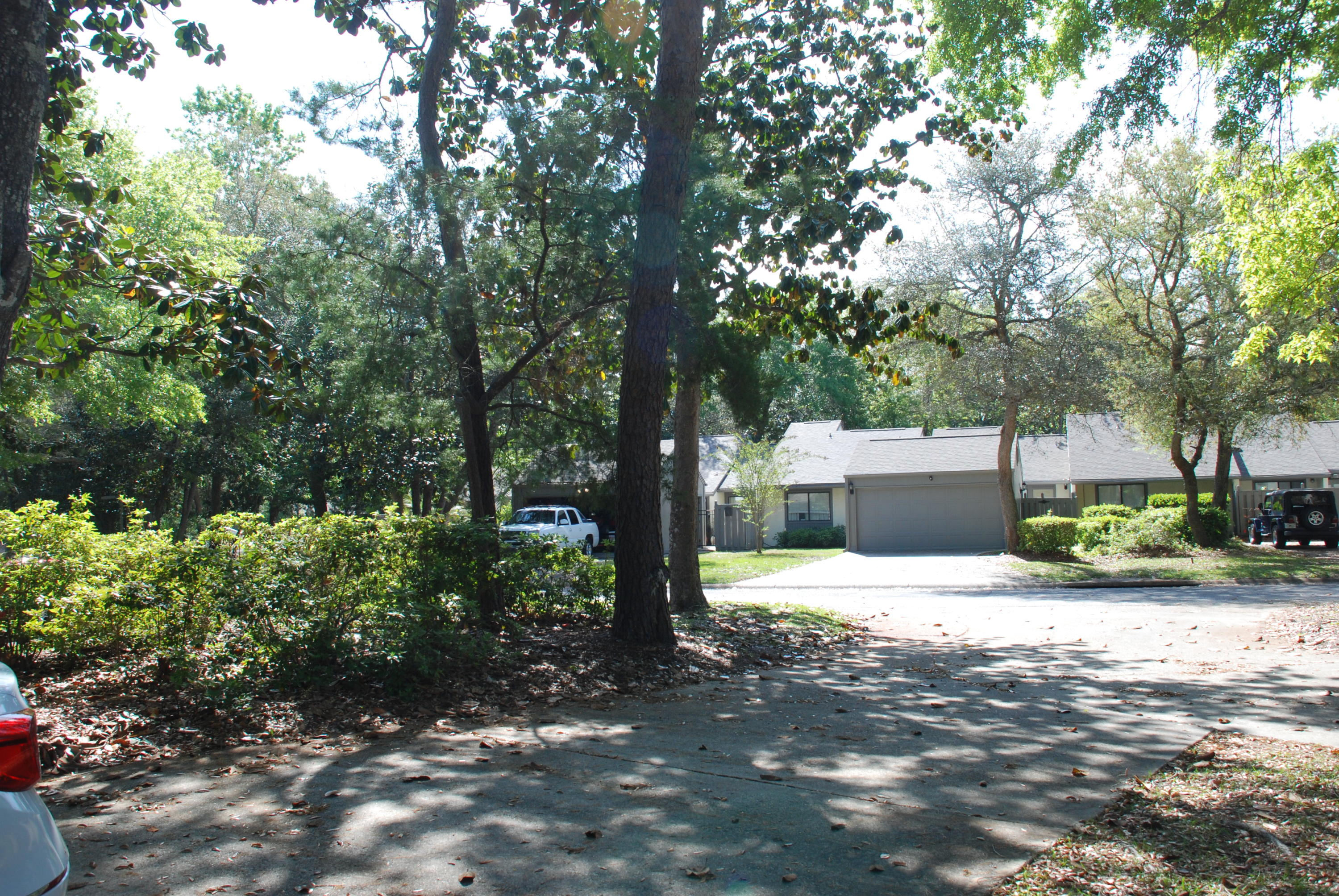 ROYAL OAK VILLAS BLUEWATER BAY - Residential