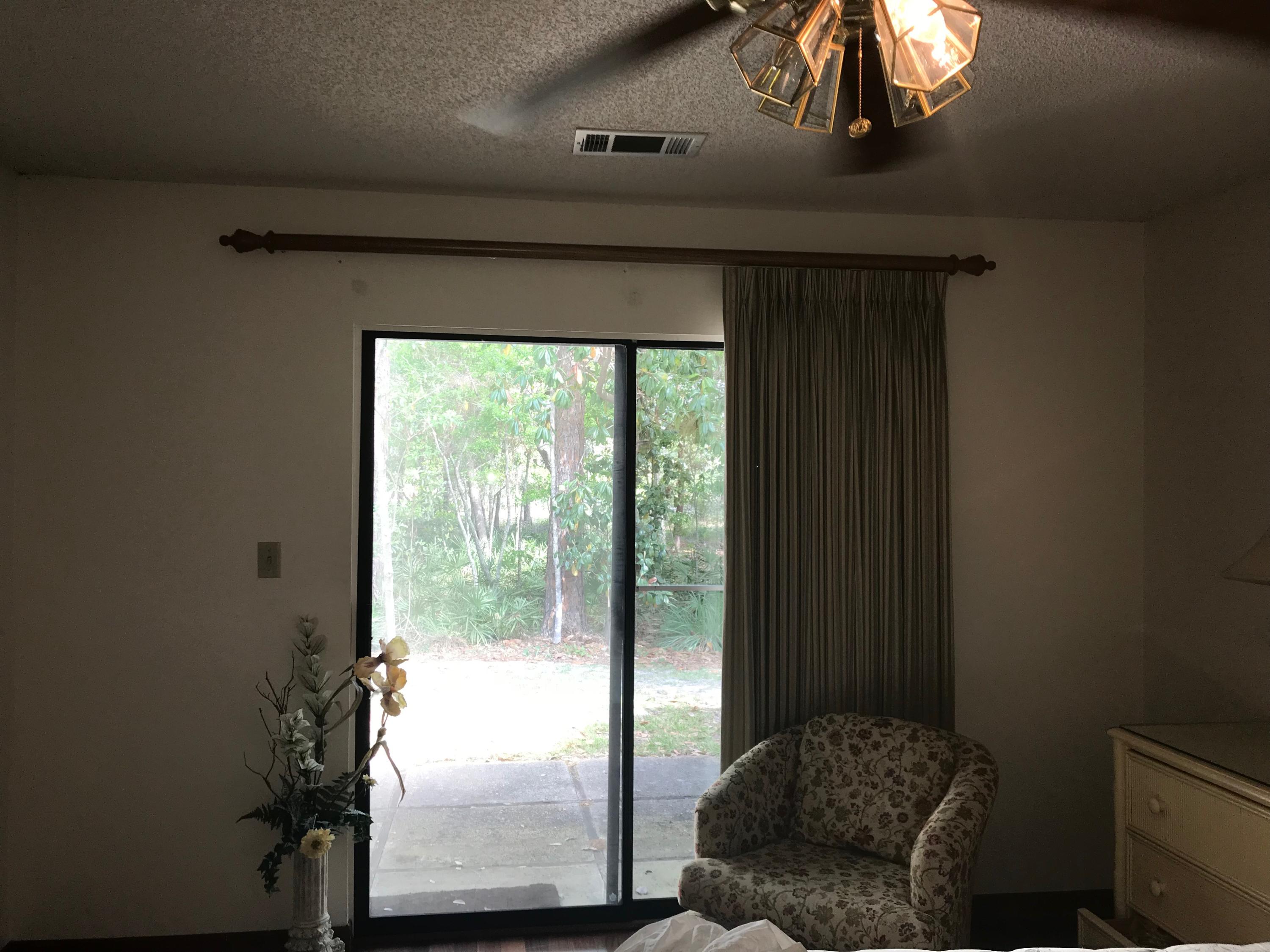 ROYAL OAK VILLAS BLUEWATER BAY - Residential