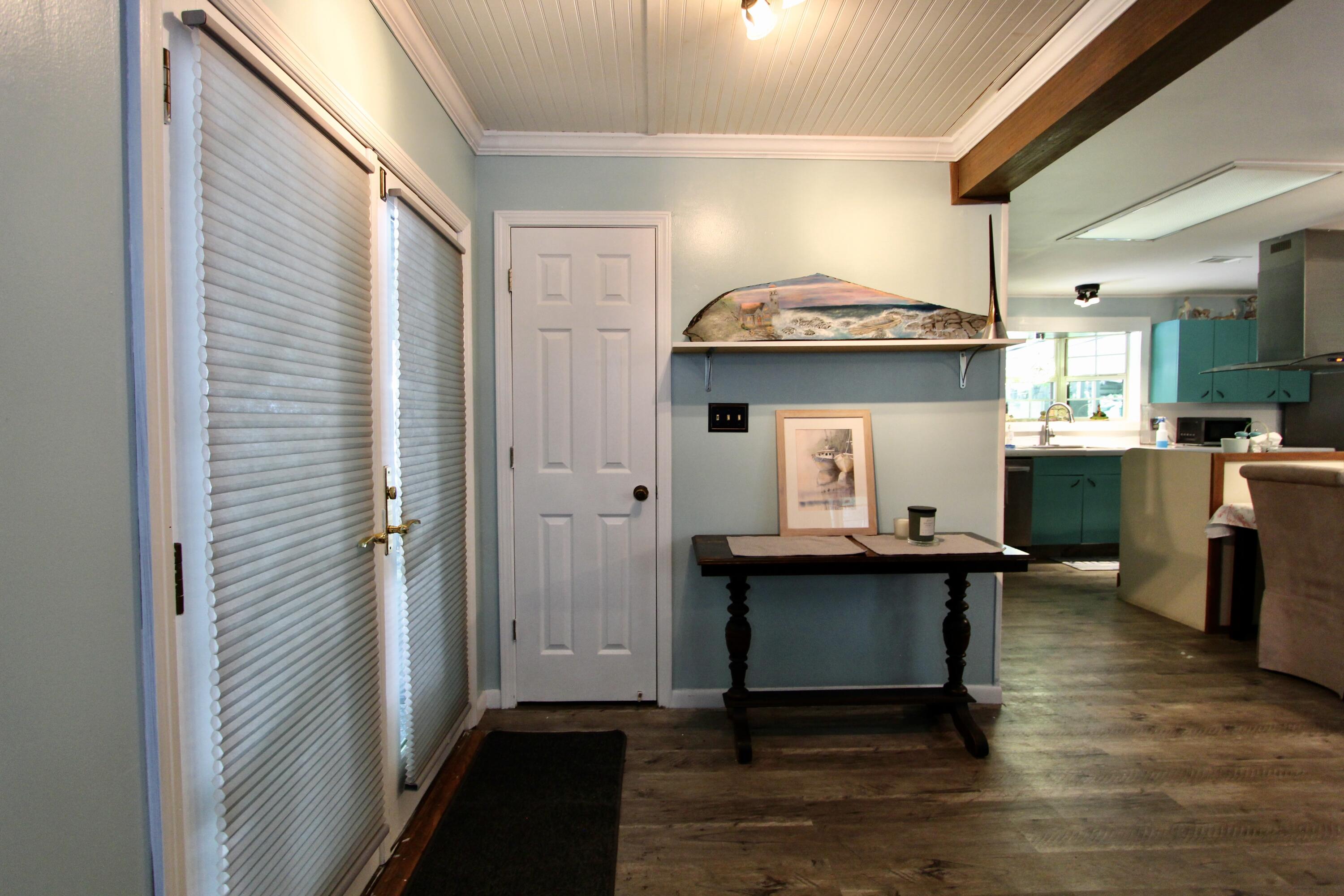 TOWN OF DEFUNIAK SPRINGS - Residential