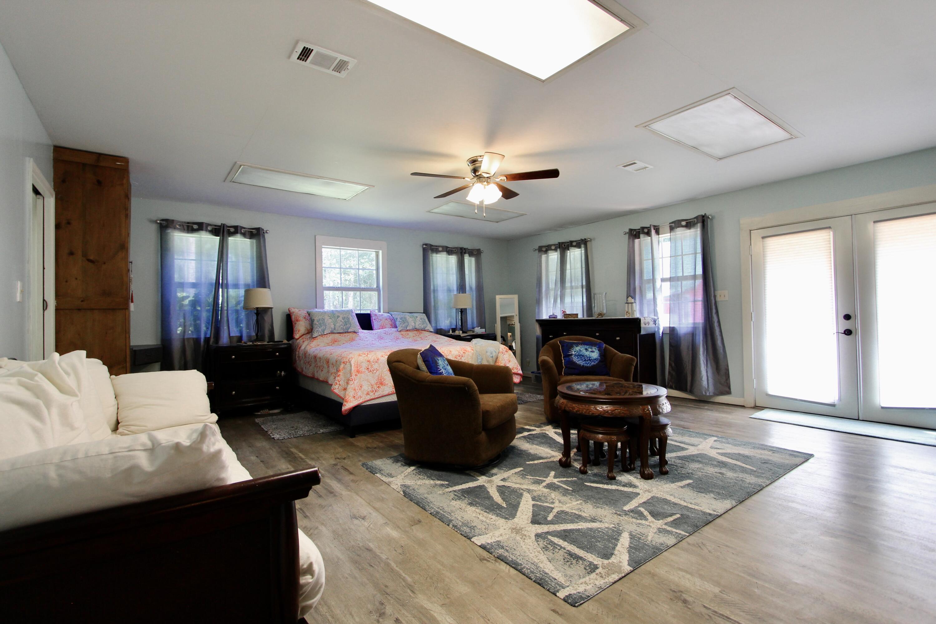 TOWN OF DEFUNIAK SPRINGS - Residential