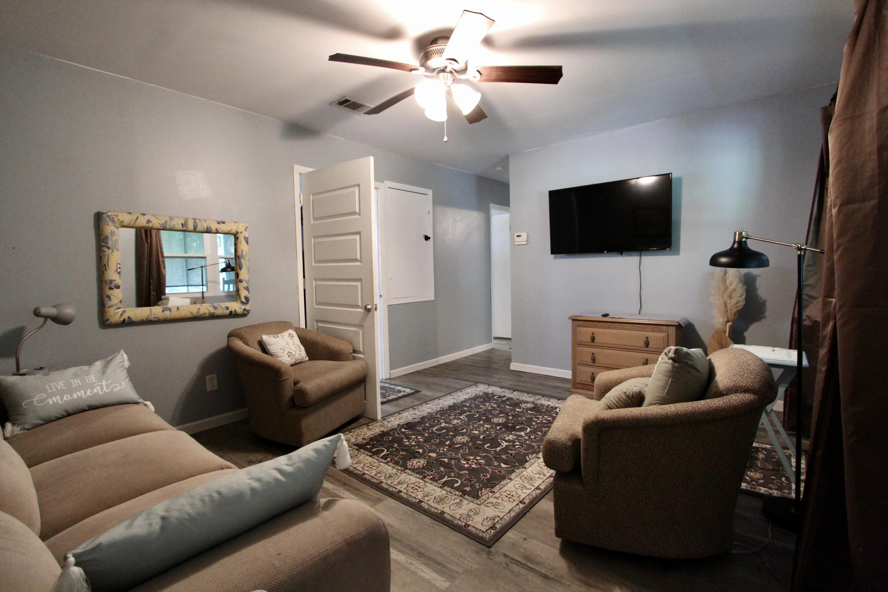 TOWN OF DEFUNIAK SPRINGS - Residential