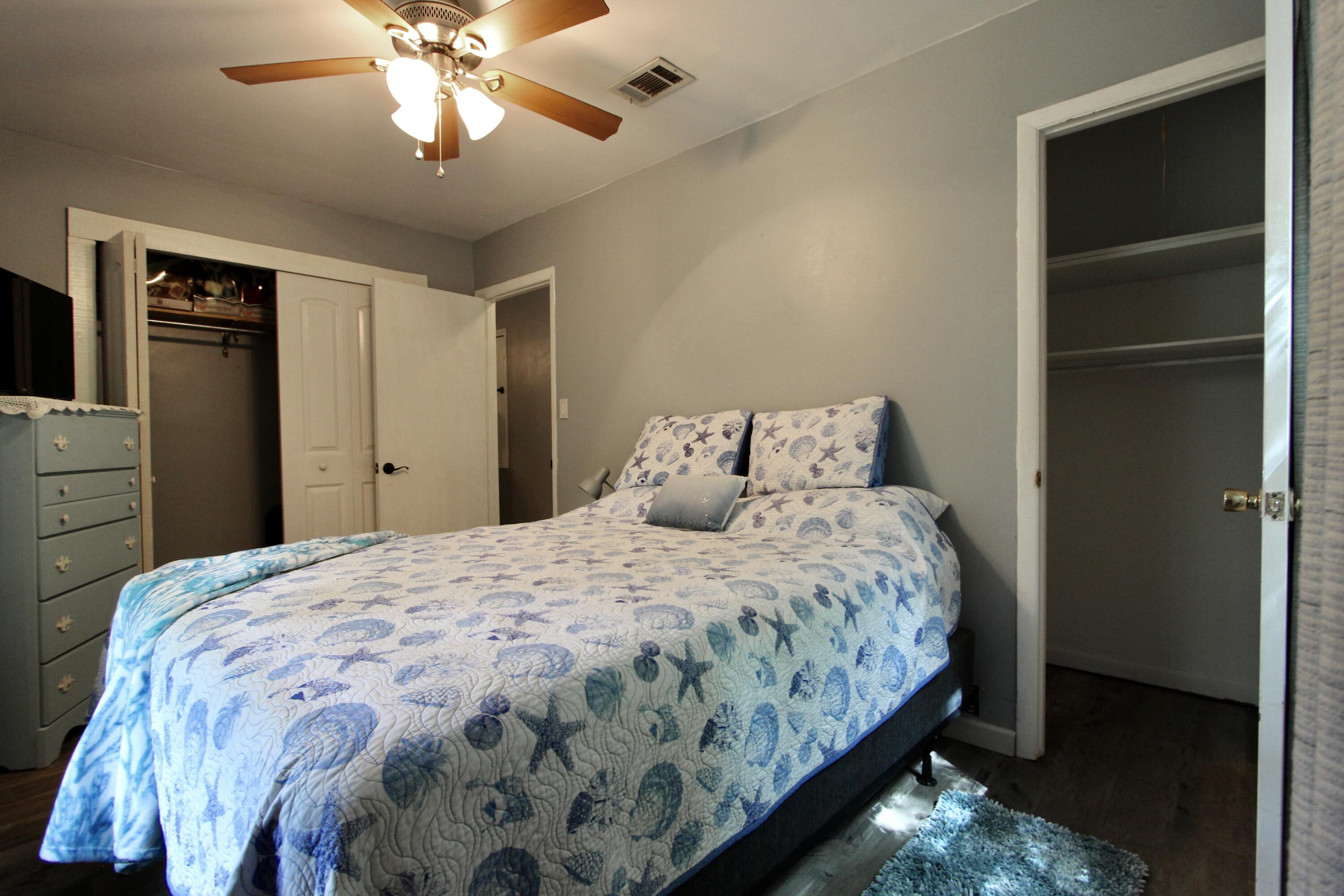 TOWN OF DEFUNIAK SPRINGS - Residential