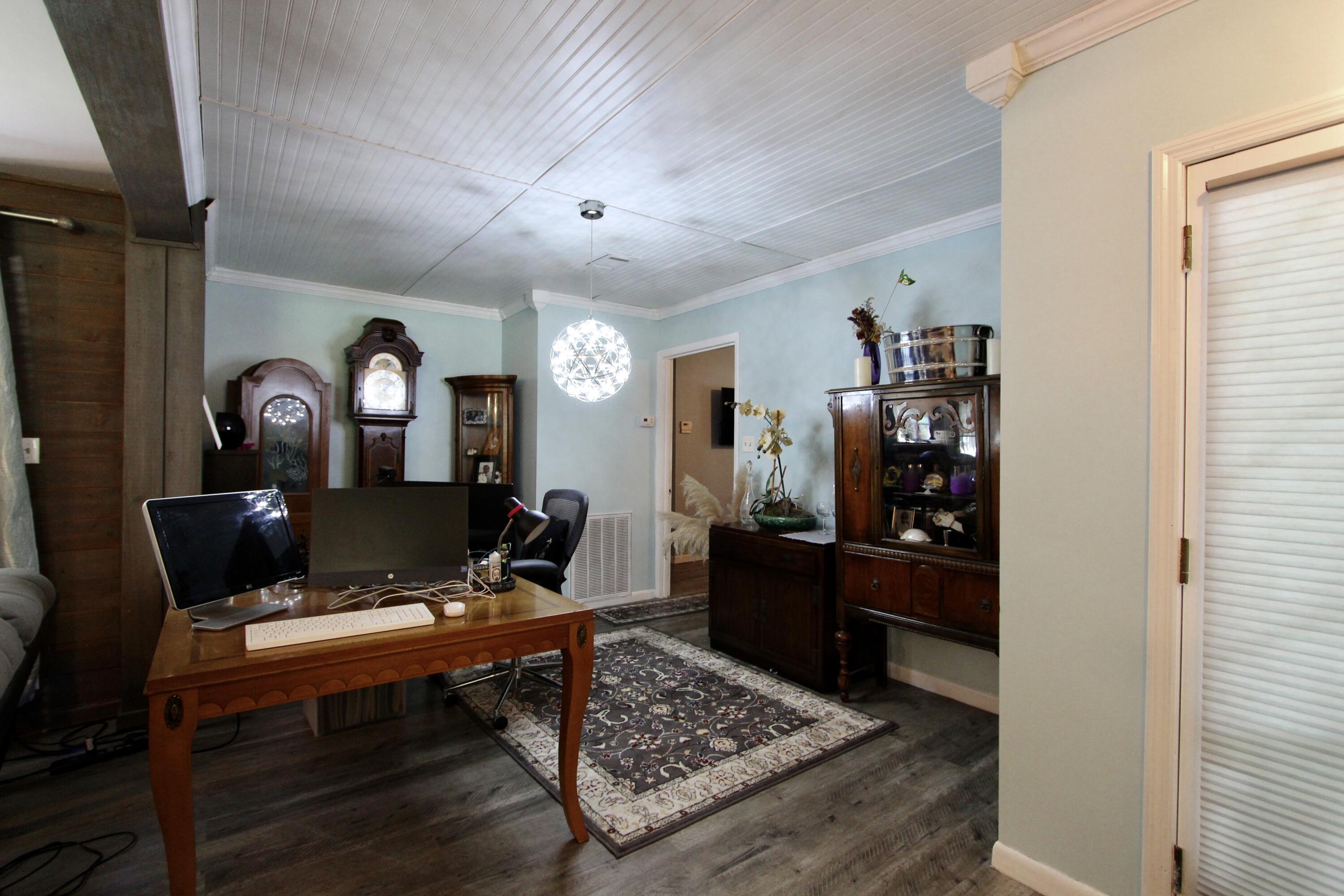 TOWN OF DEFUNIAK SPRINGS - Residential