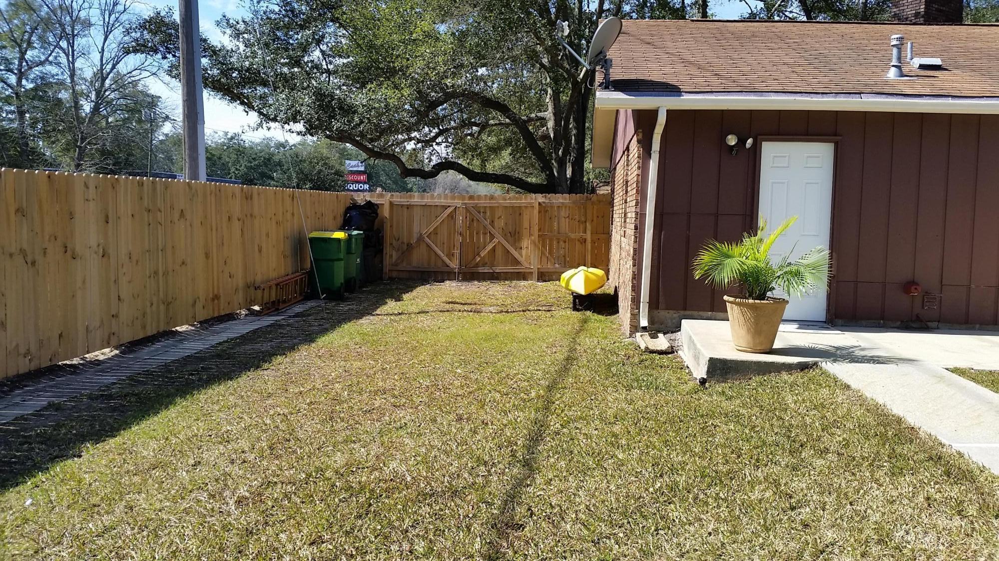 REGENCY PARK LOT 12 & S 5FT LOT 11 - Residential