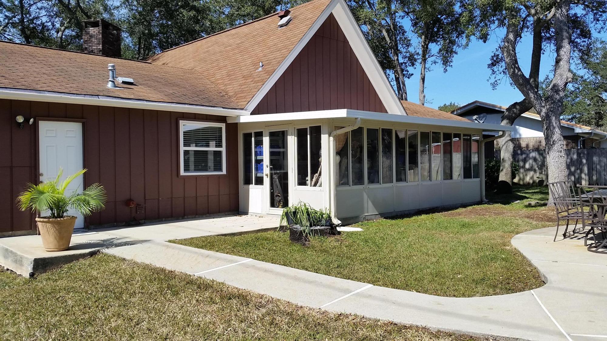 REGENCY PARK LOT 12 & S 5FT LOT 11 - Residential