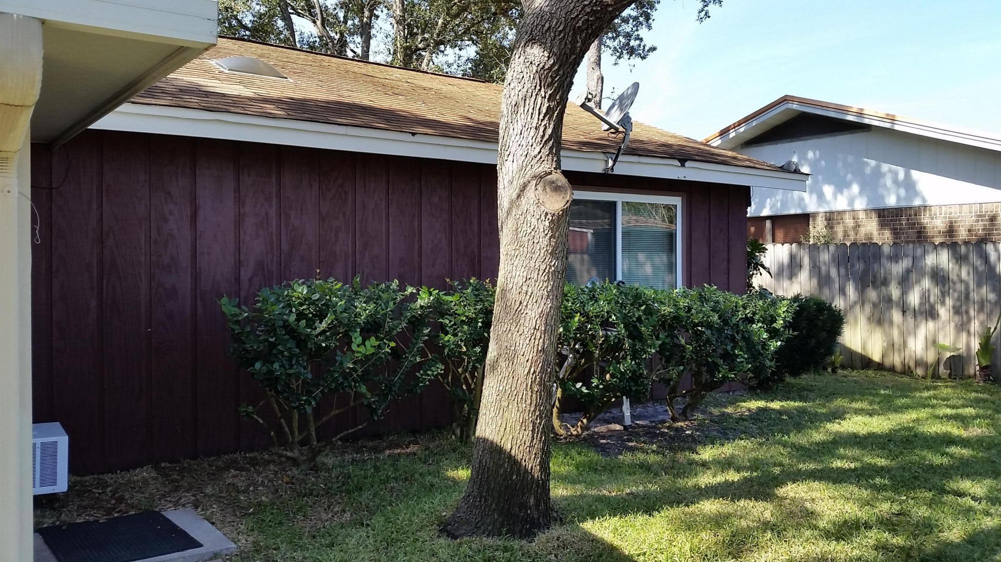 REGENCY PARK LOT 12 & S 5FT LOT 11 - Residential