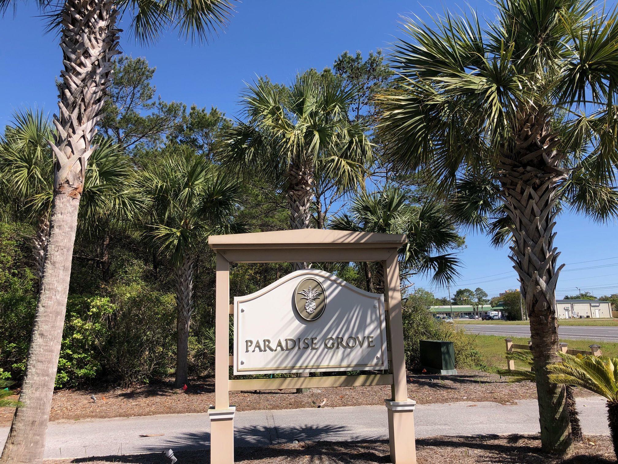 PARADISE GROVE - Land