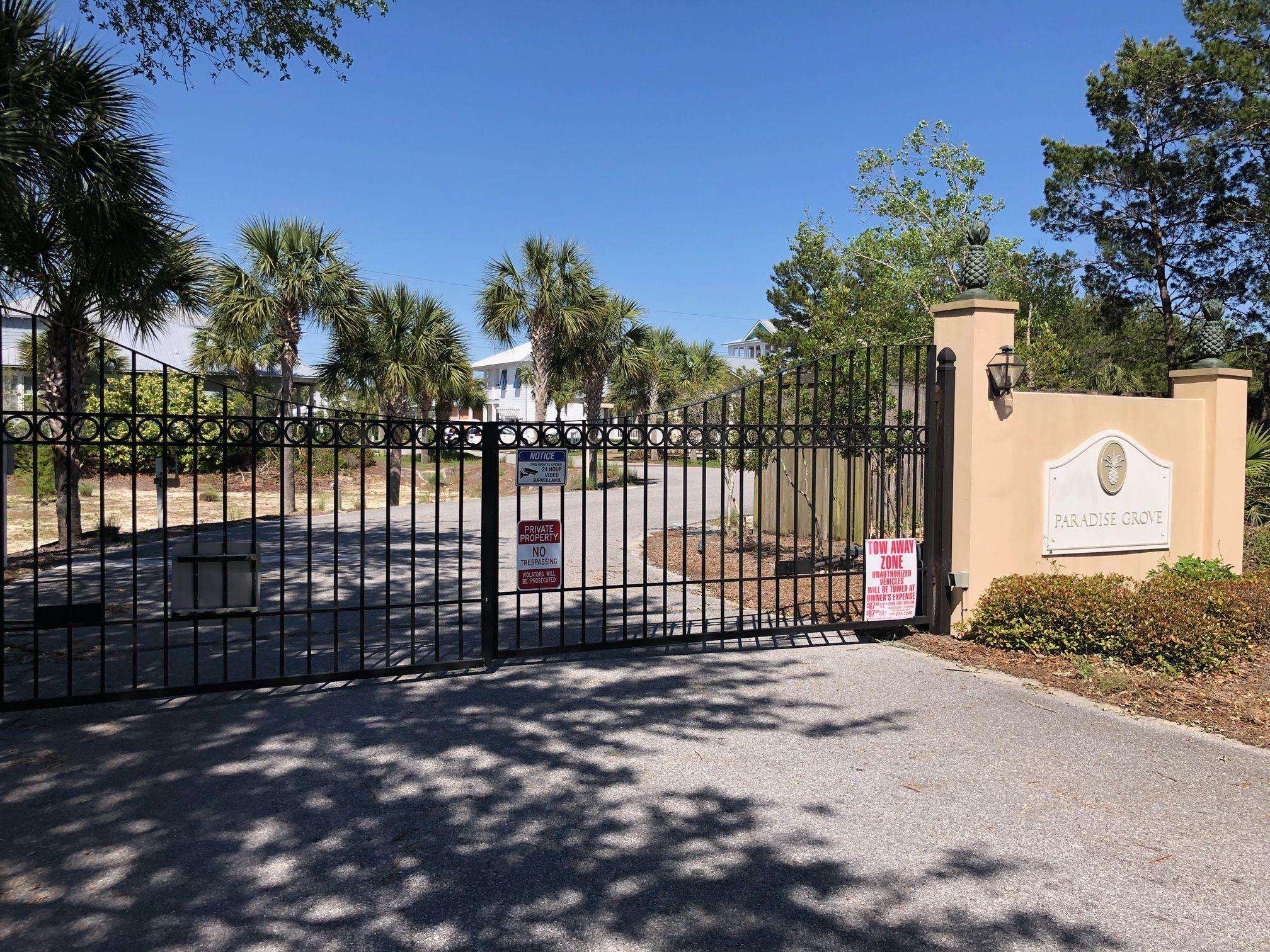 PARADISE GROVE - Land