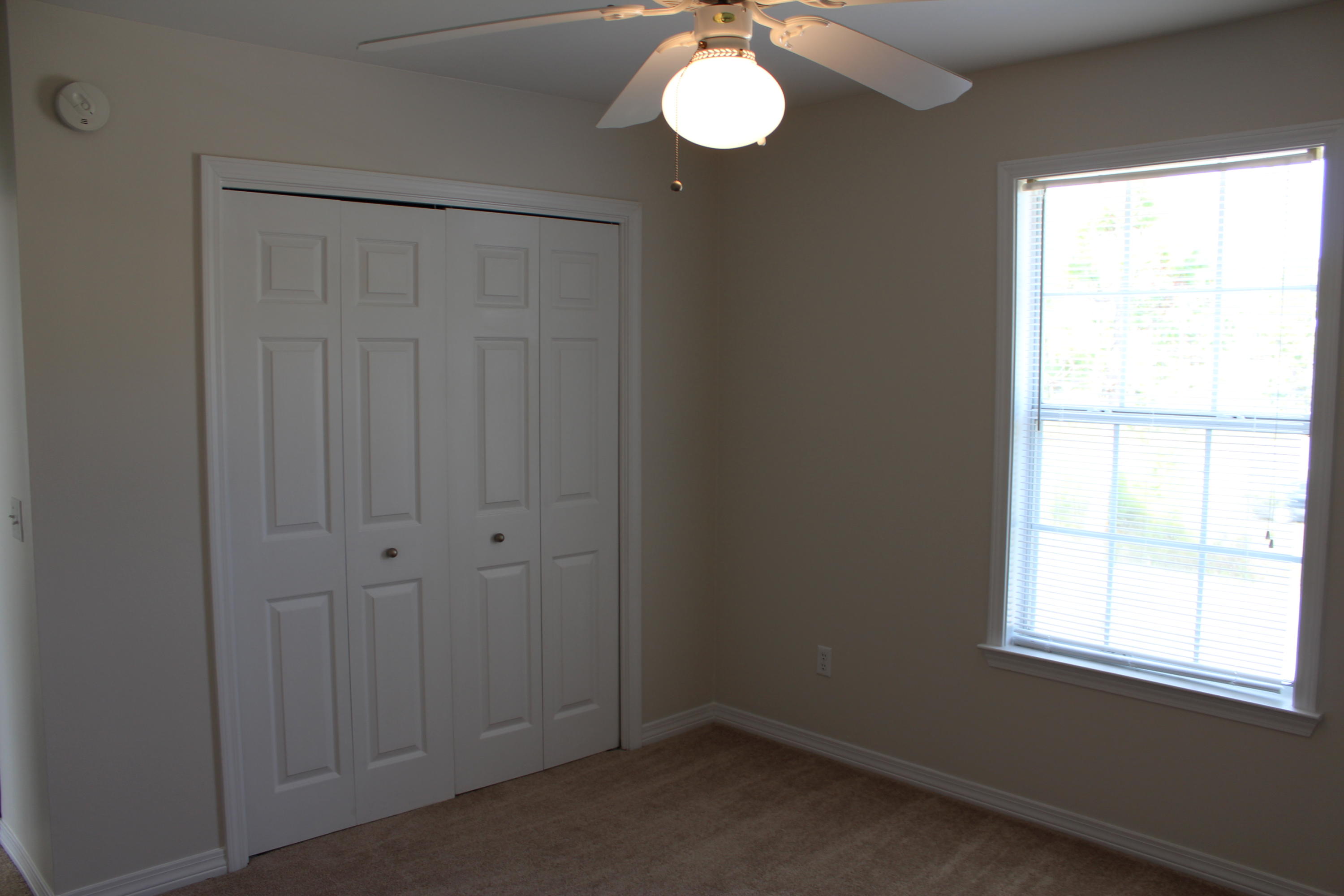 SHELTER COVE ESTATES - Residential Lease