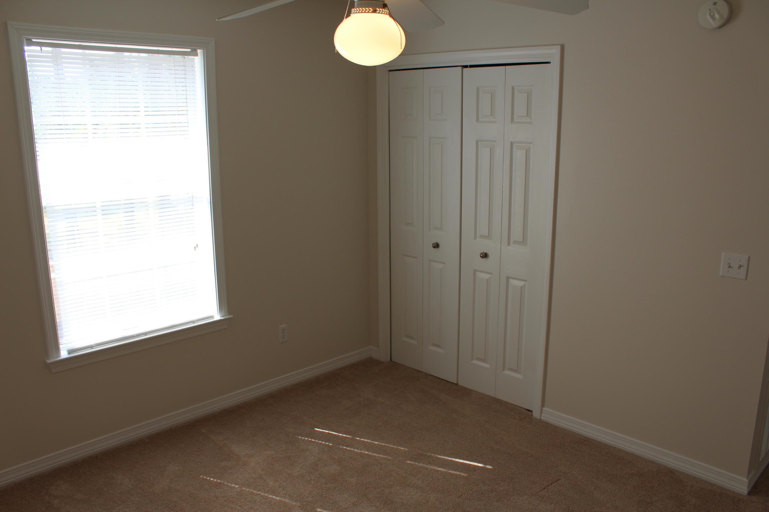 SHELTER COVE ESTATES - Residential Lease