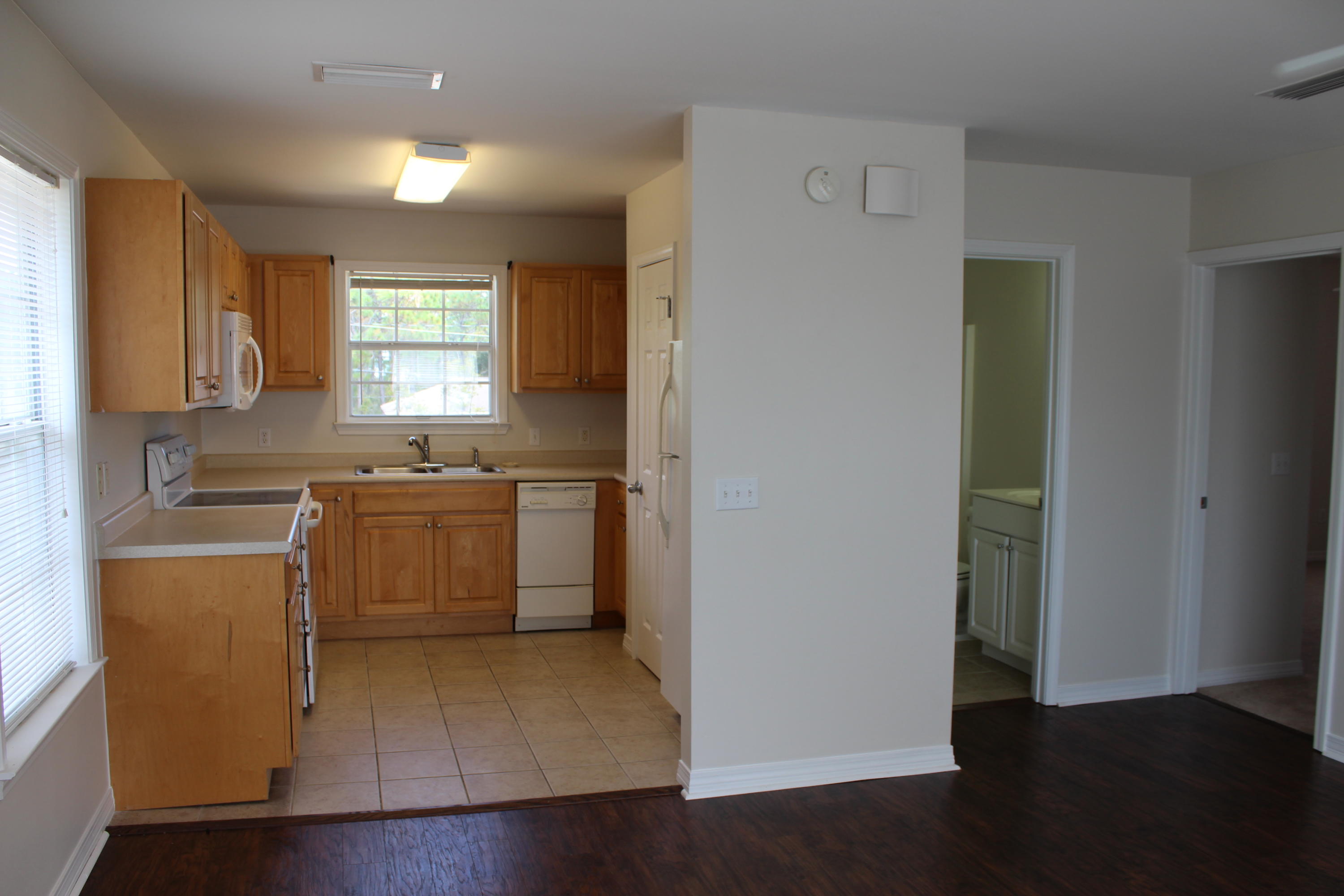 SHELTER COVE ESTATES - Residential Lease