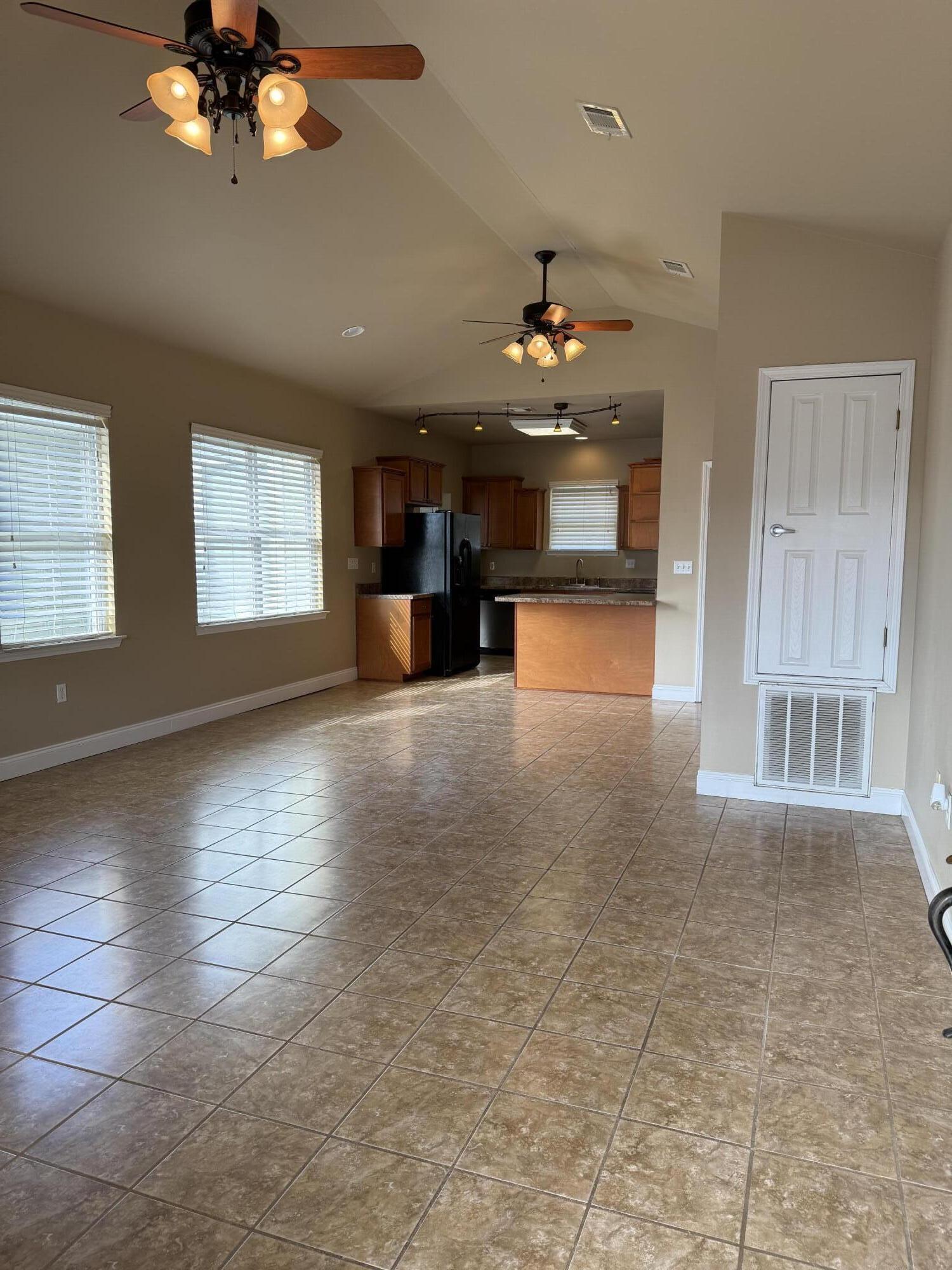 OAKWOOD HILLS UNIT 3 - Residential Lease