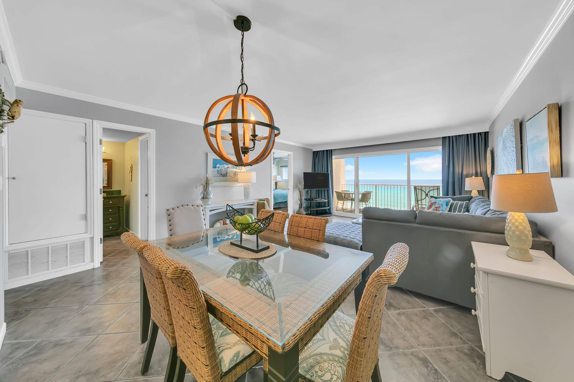 BEACH HOUSE CONDO PH I - Residential