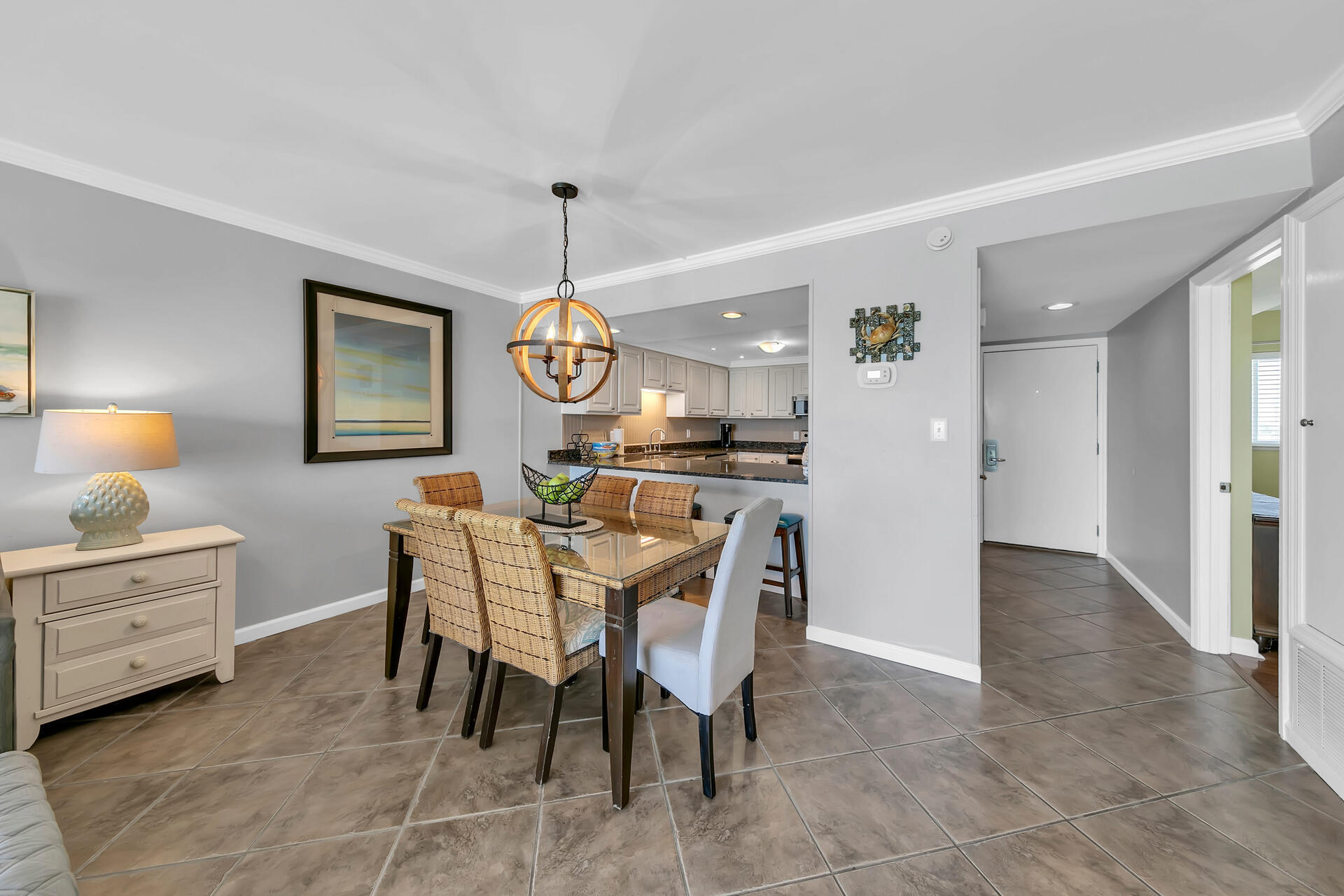 BEACH HOUSE CONDO PH I - Residential