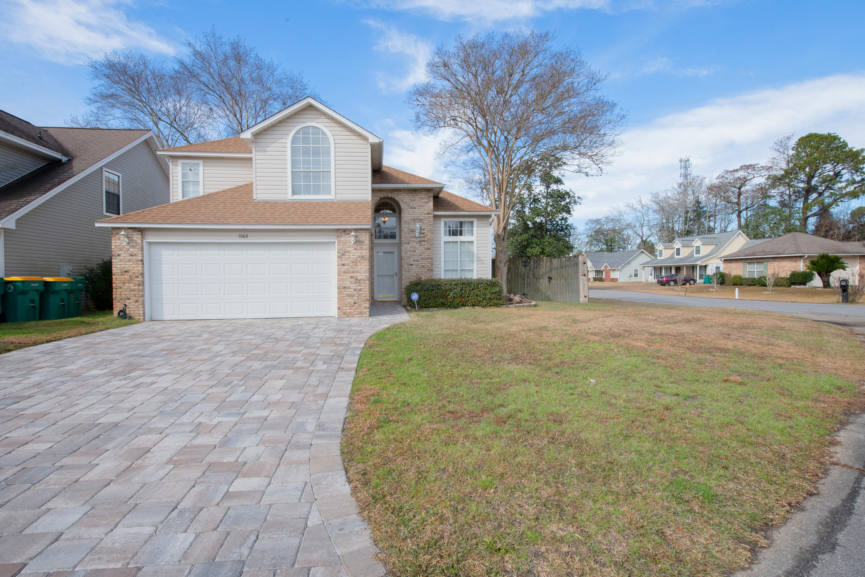 WINDMILL TERRACE - Residential