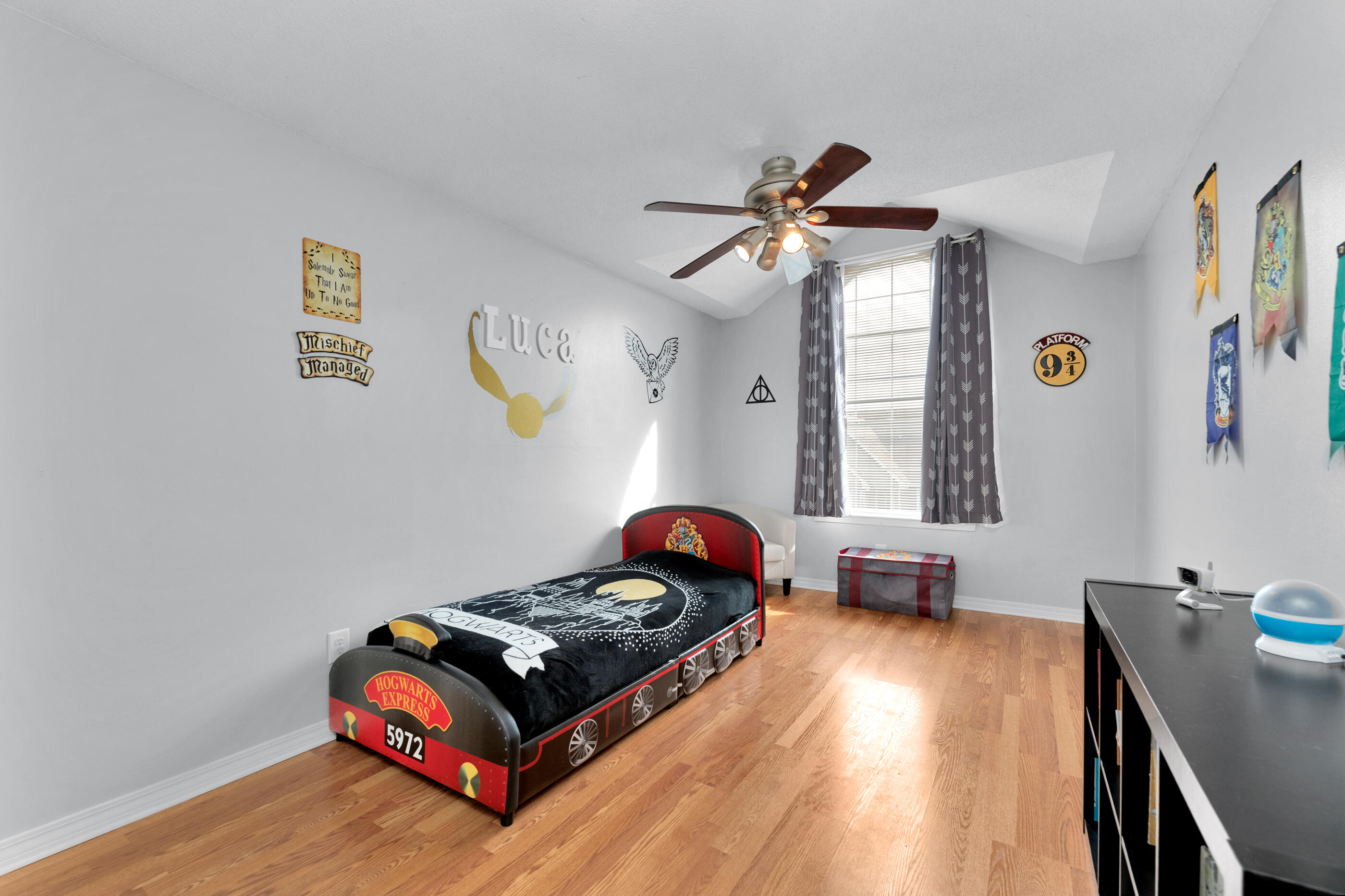 WINDMILL TERRACE - Residential