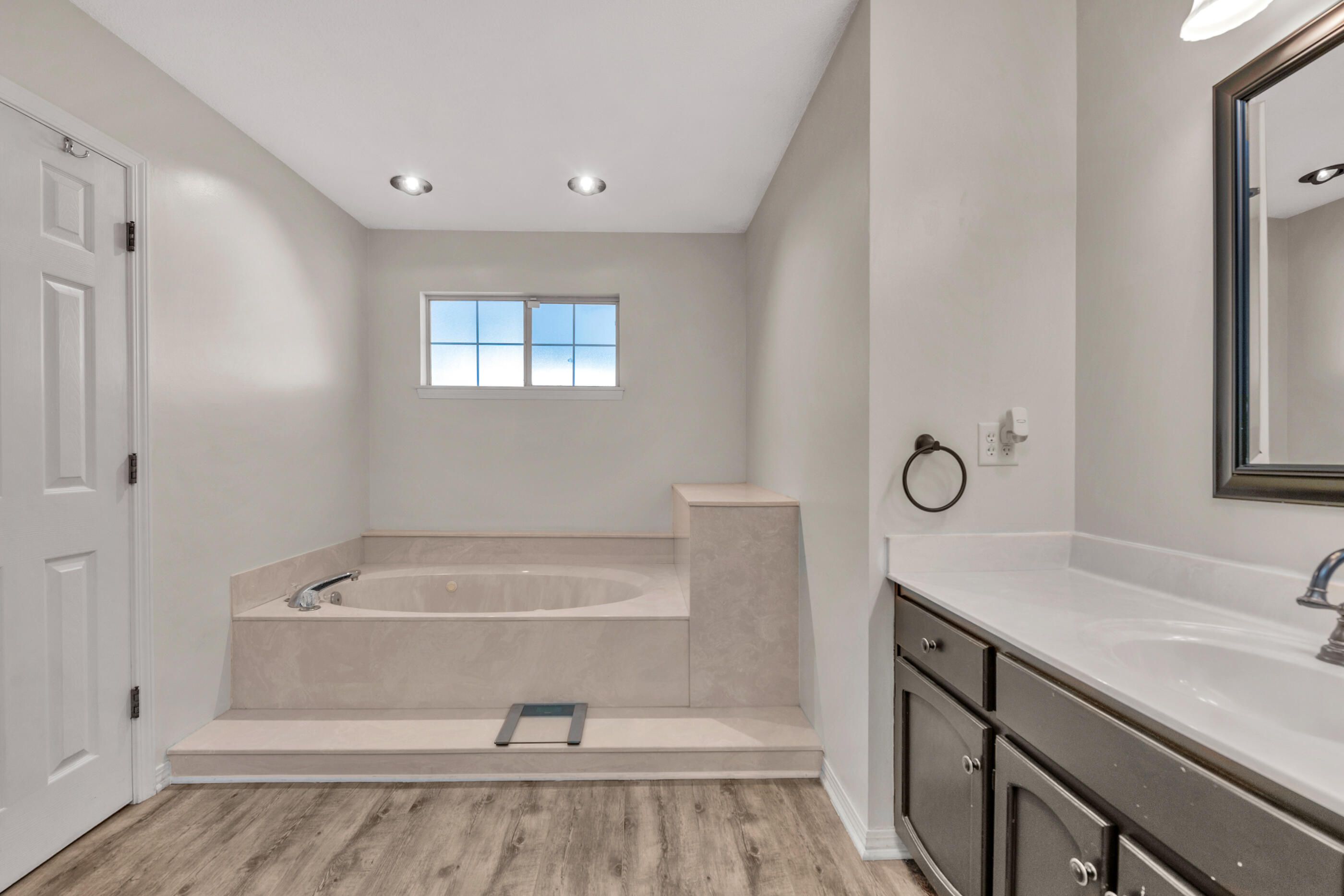 WINDMILL TERRACE - Residential