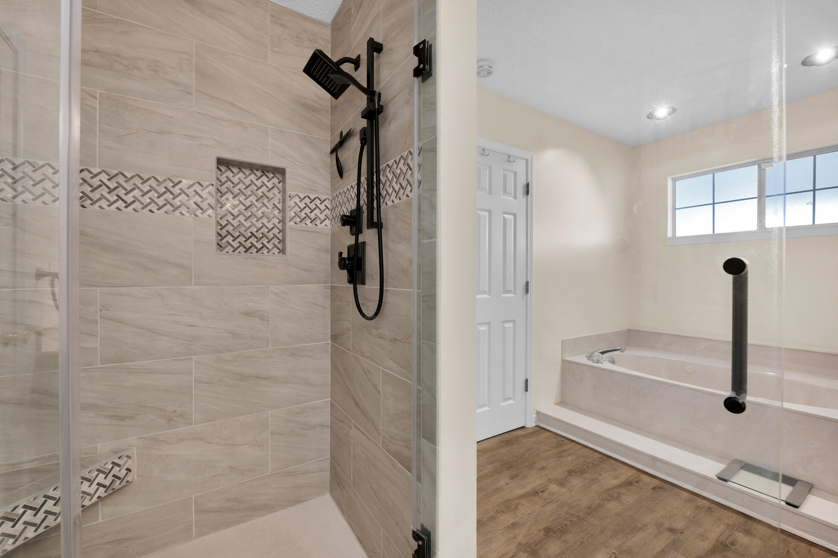 WINDMILL TERRACE - Residential