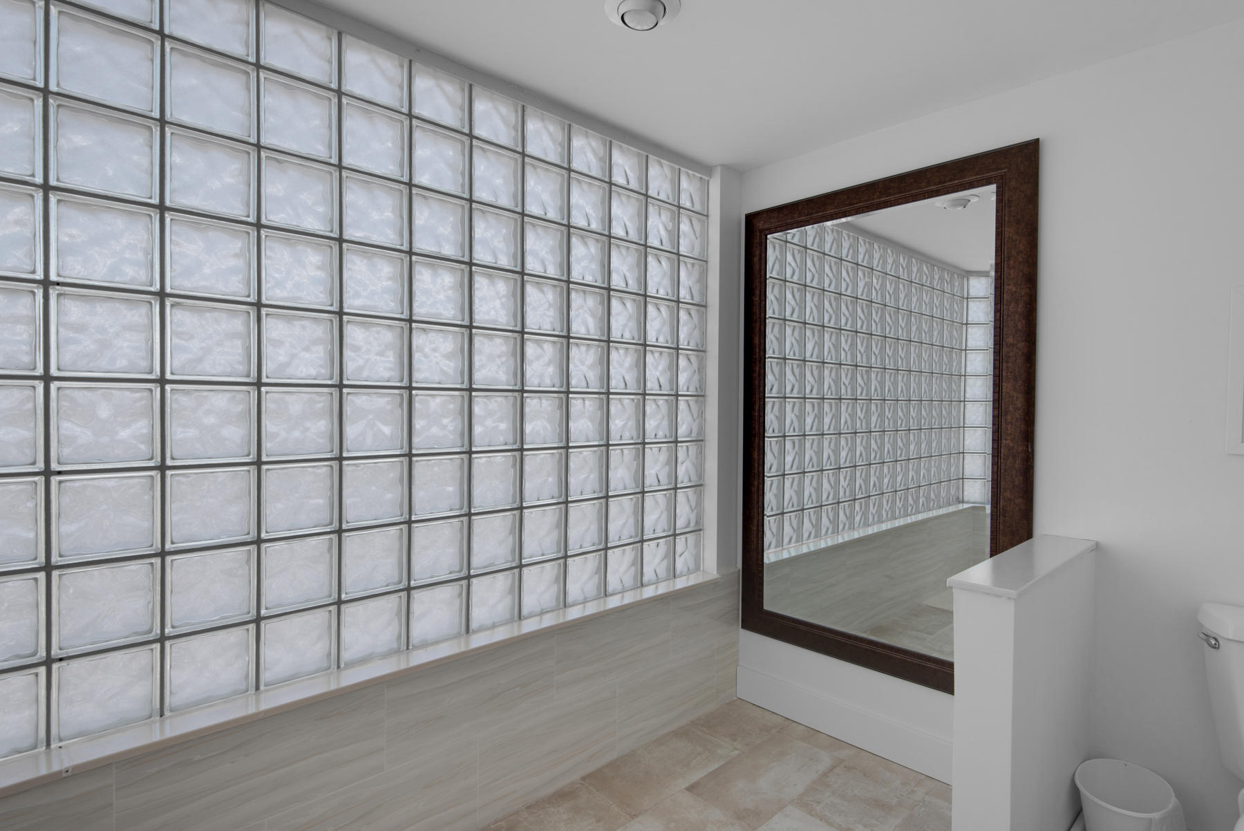 STERLING SANDS CONDO - Residential