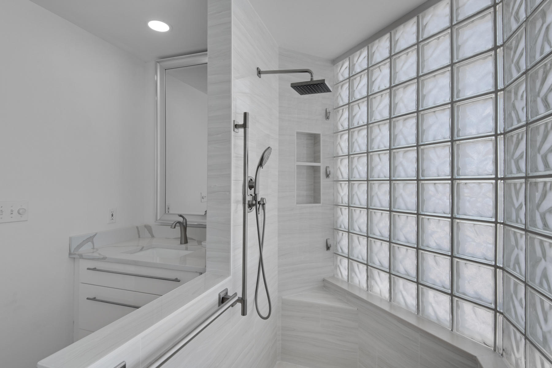 STERLING SANDS CONDO - Residential