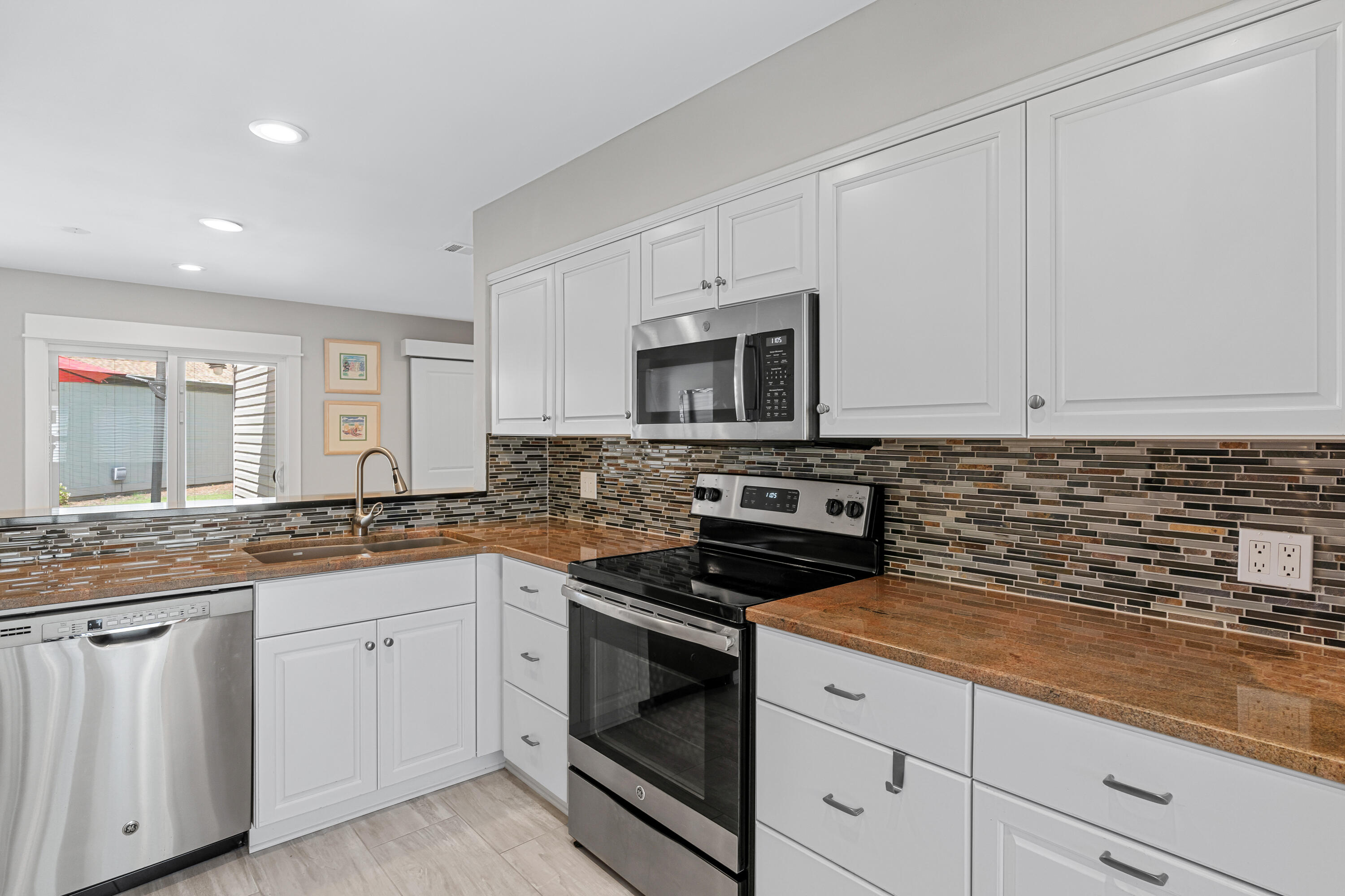 MAGNOLIA VILLAGE CONDO - Residential
