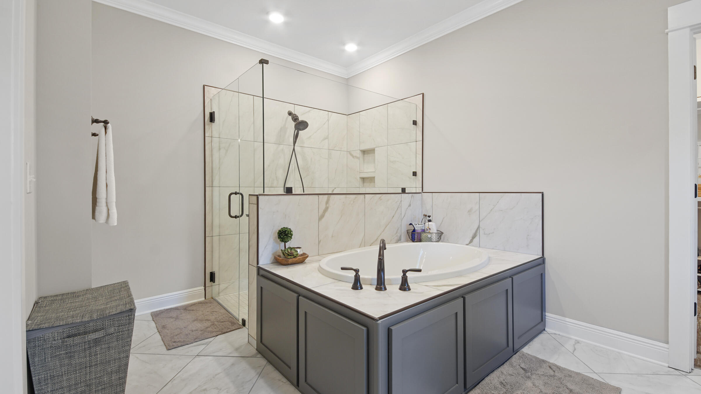 WINDSWEPT ESTATES - Residential