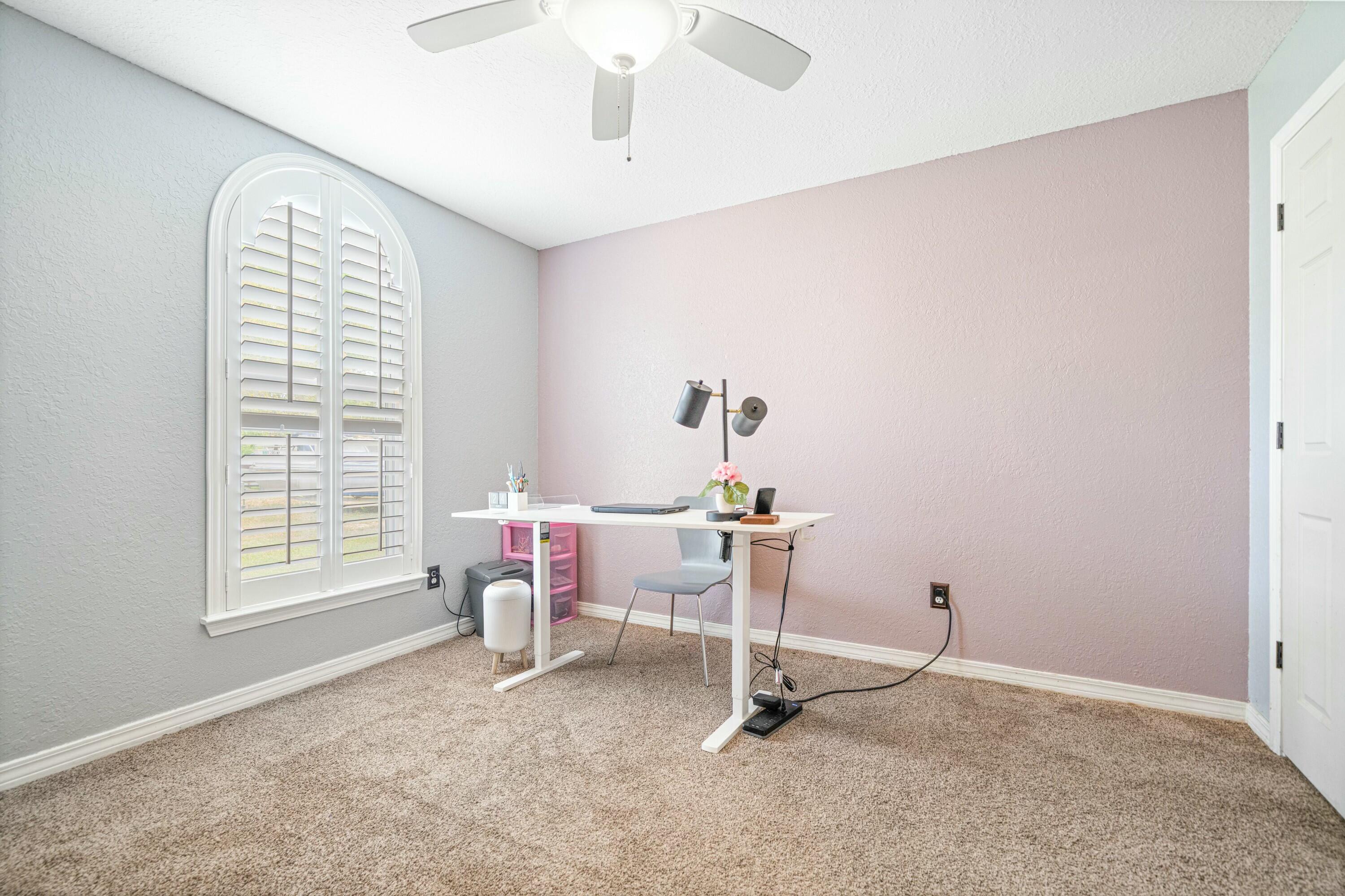 COUNTRY BREEZE ESTATES - Residential