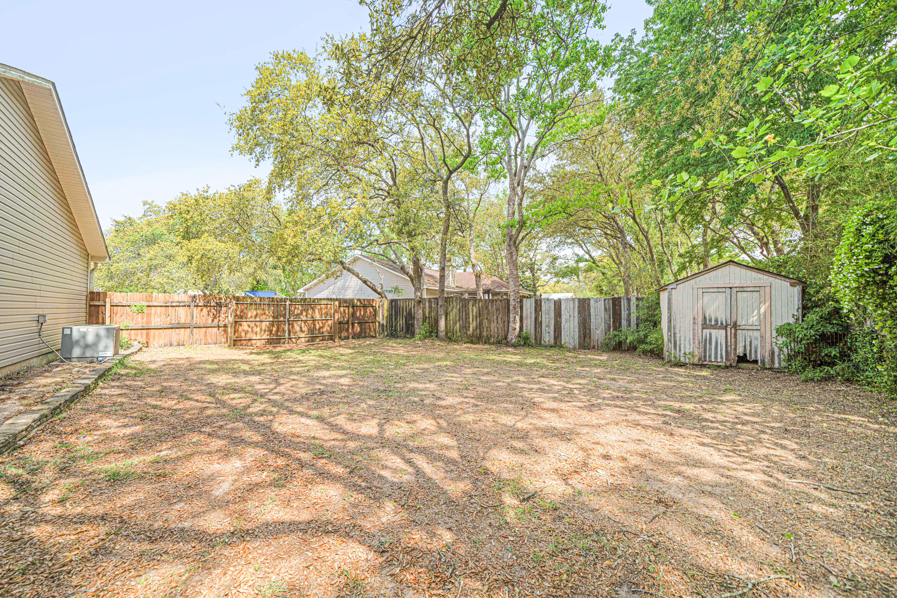 COUNTRY BREEZE ESTATES - Residential