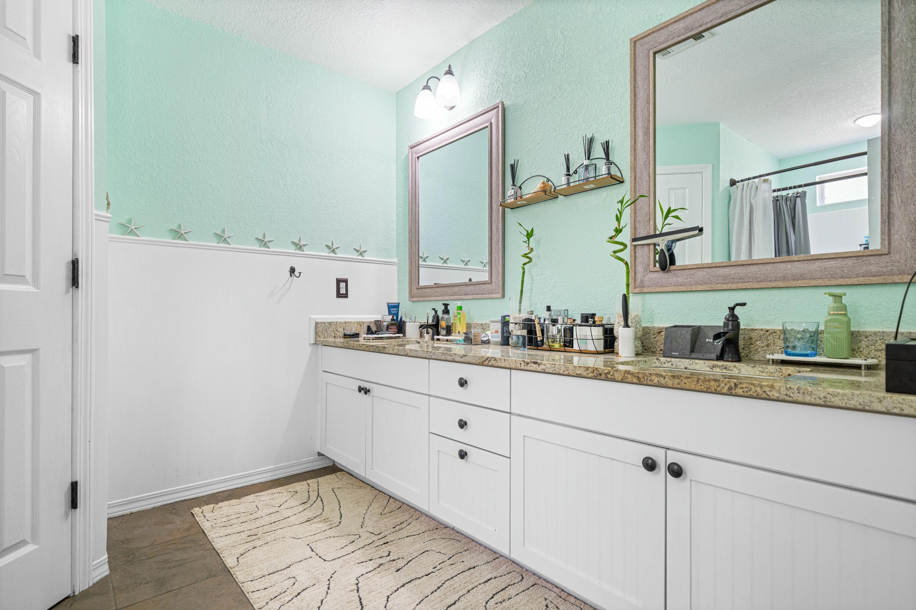 COUNTRY BREEZE ESTATES - Residential