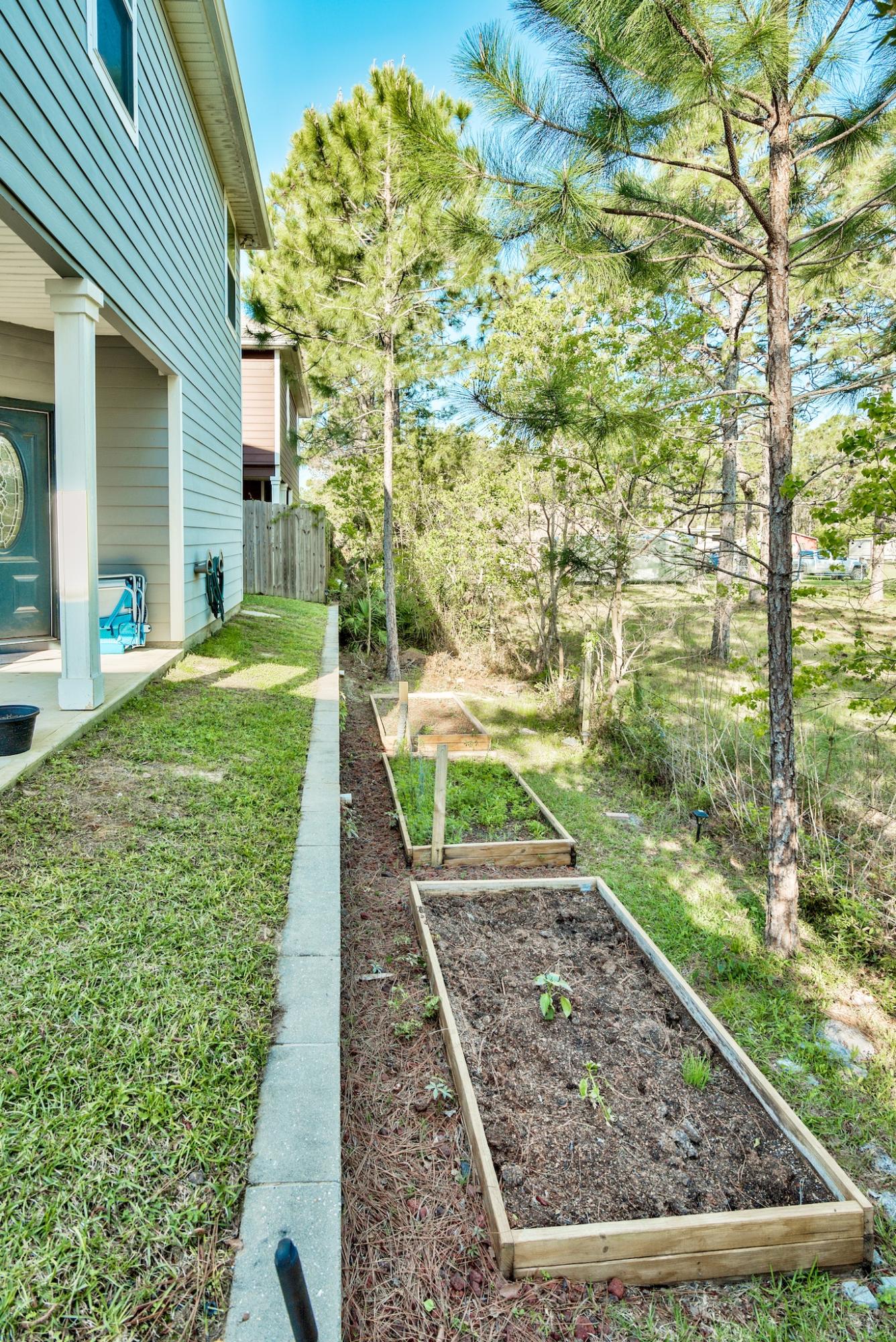 WATER OAKS - Residential