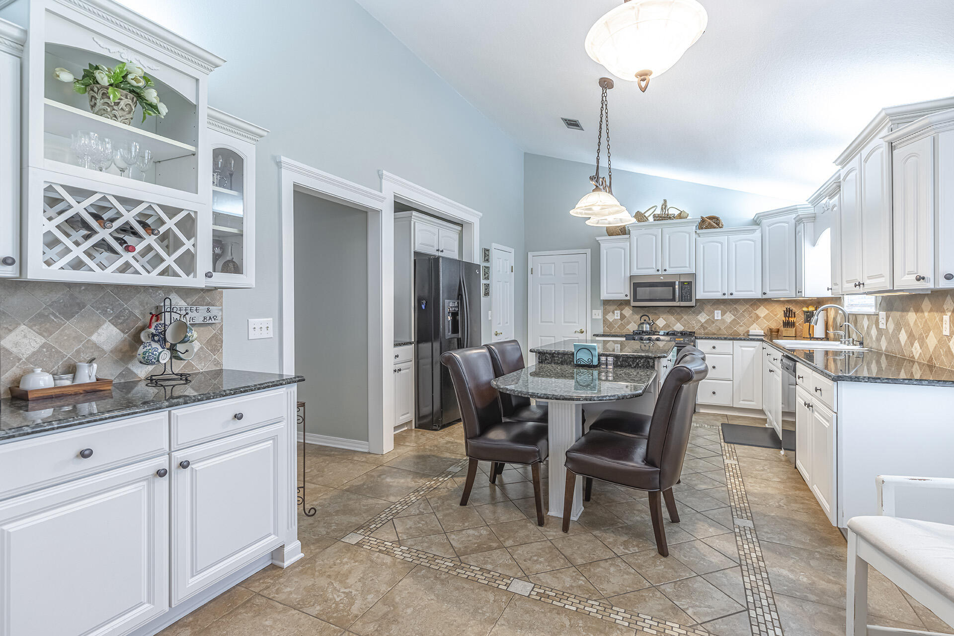 WINDWARD PH 1 BLUEWATER BAY - Residential