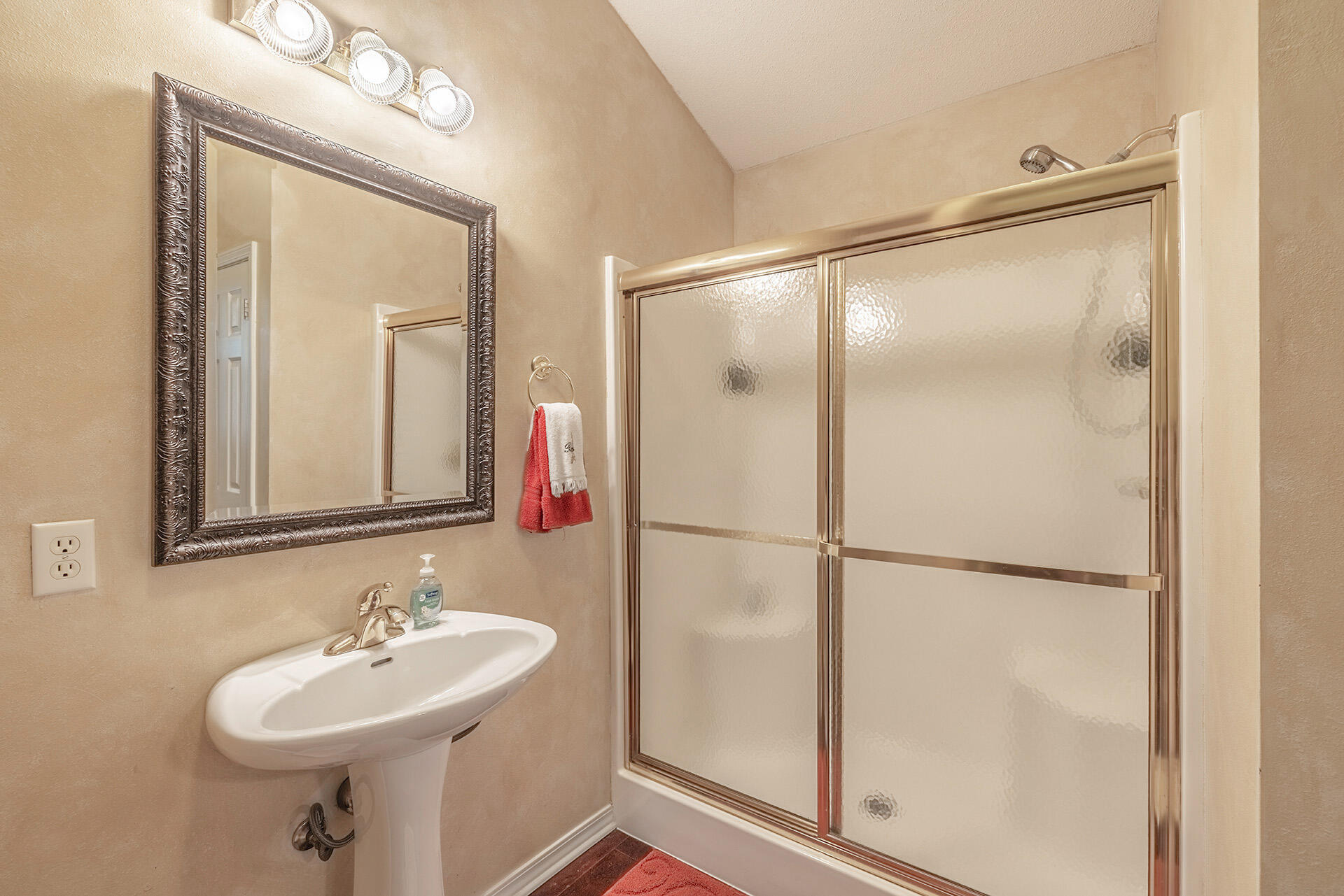WINDWARD PH 1 BLUEWATER BAY - Residential