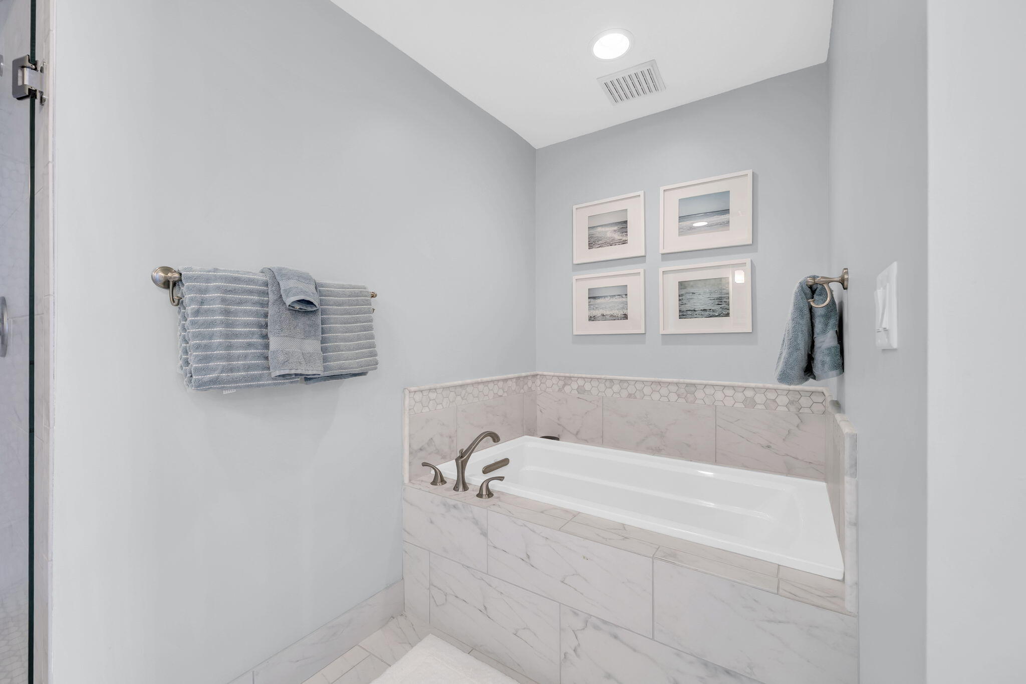 TIDES AT TOPS'L - Residential