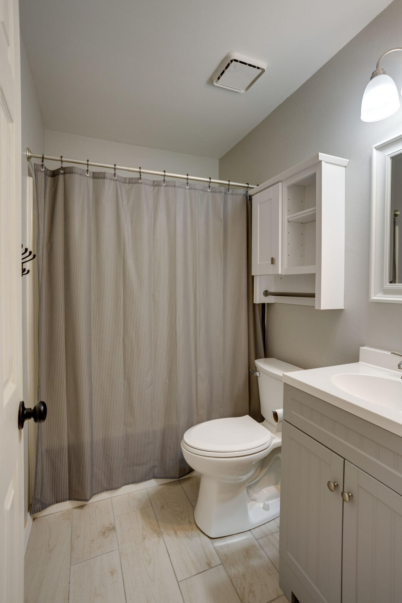 COUNTRY BREEZE ESTATES - Residential