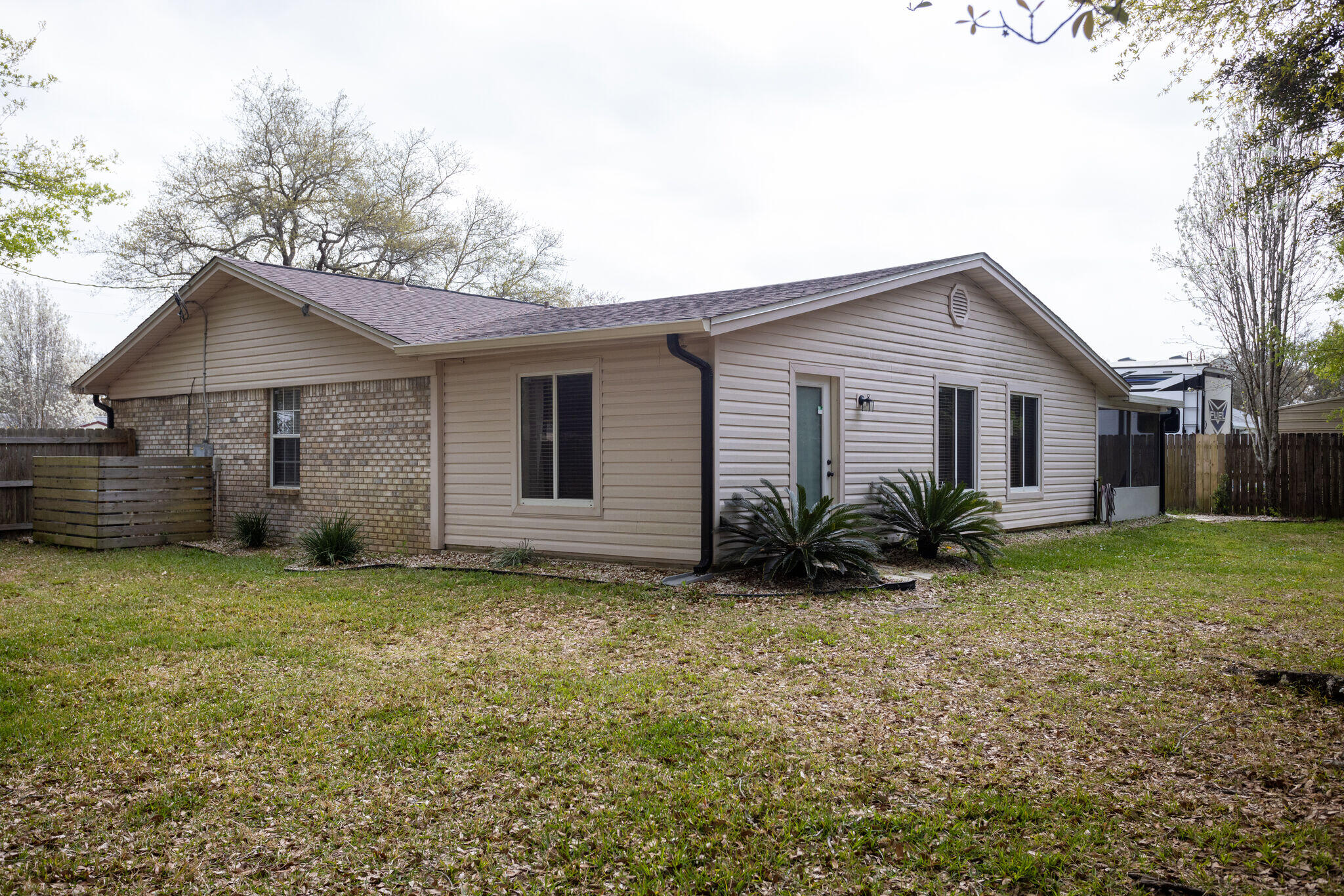 COUNTRY BREEZE ESTATES - Residential