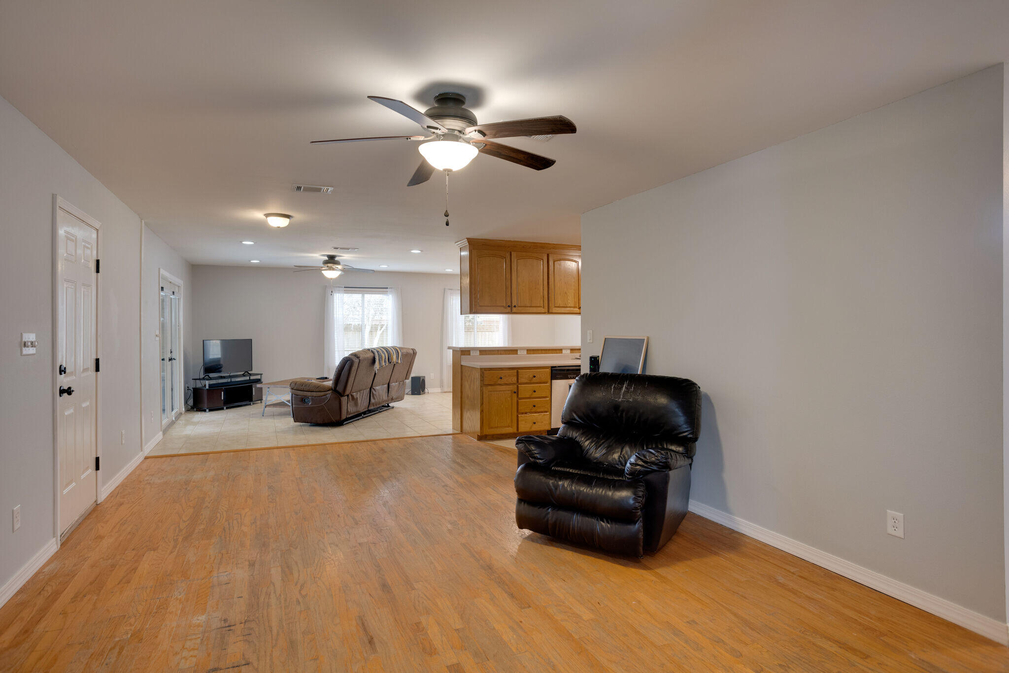 COUNTRY BREEZE ESTATES - Residential