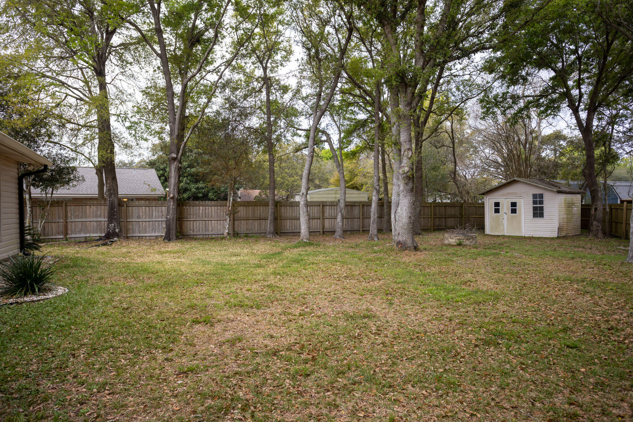 COUNTRY BREEZE ESTATES - Residential