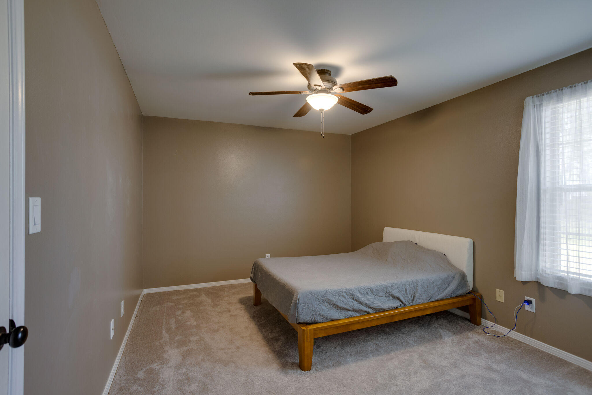 COUNTRY BREEZE ESTATES - Residential