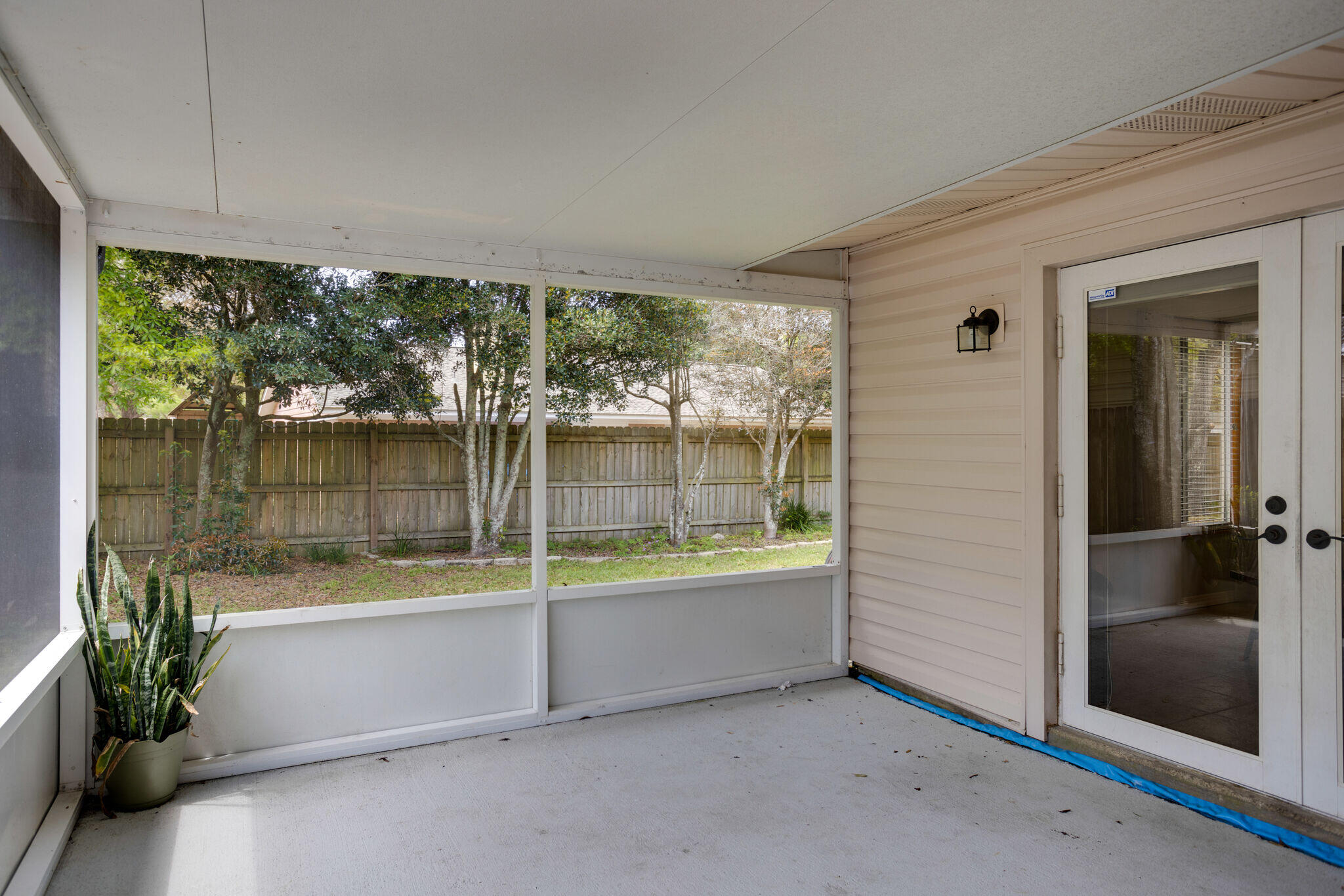 COUNTRY BREEZE ESTATES - Residential