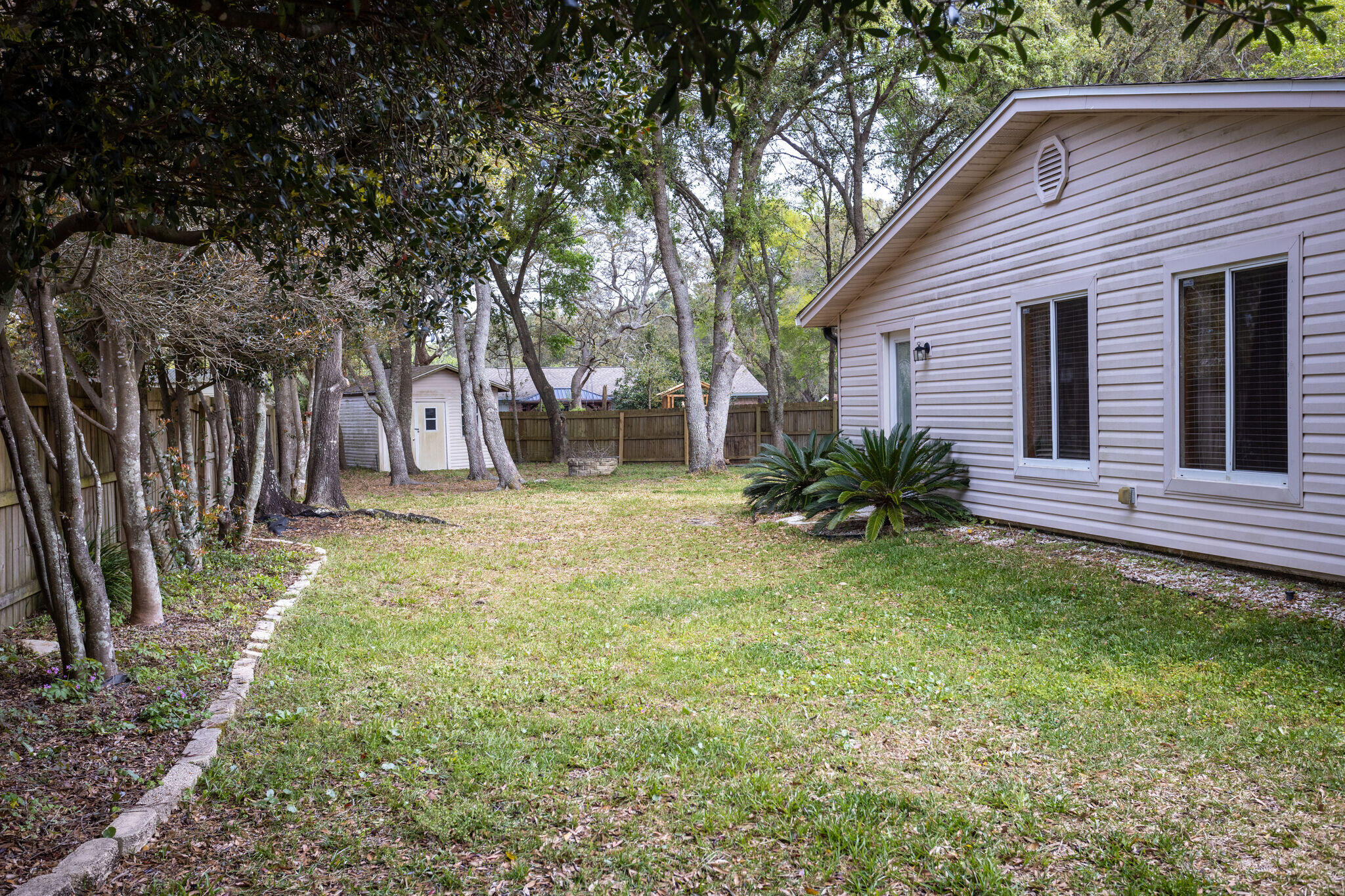 COUNTRY BREEZE ESTATES - Residential