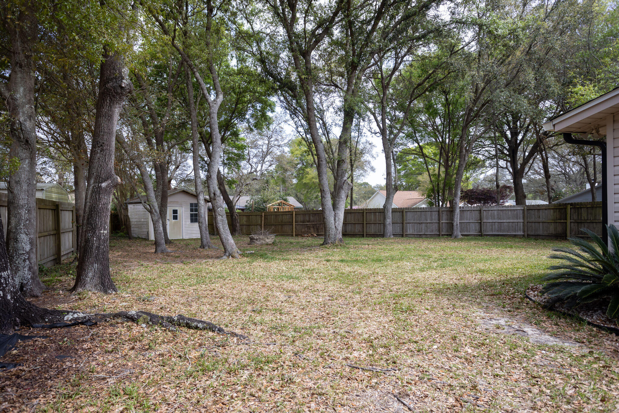 COUNTRY BREEZE ESTATES - Residential