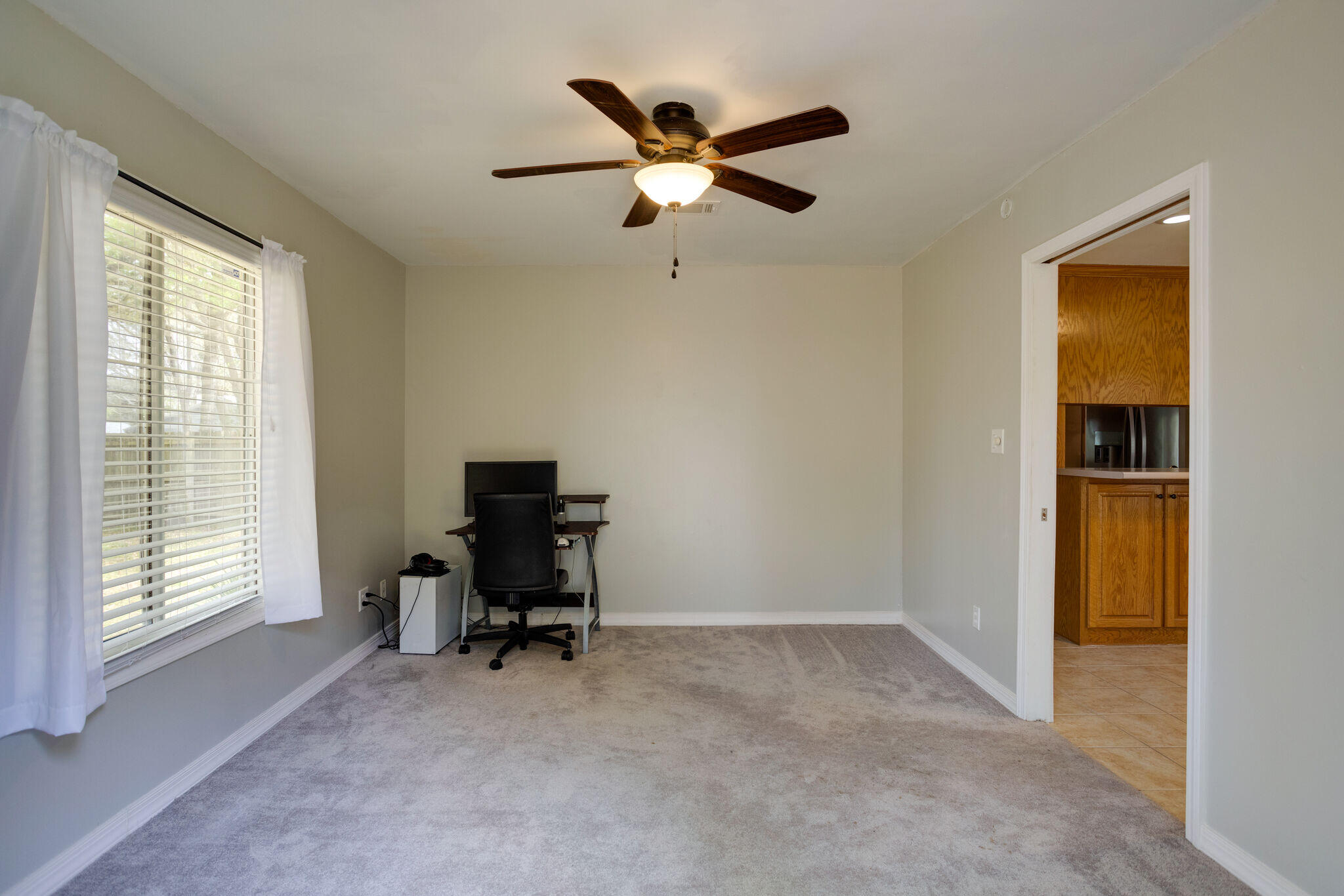 COUNTRY BREEZE ESTATES - Residential