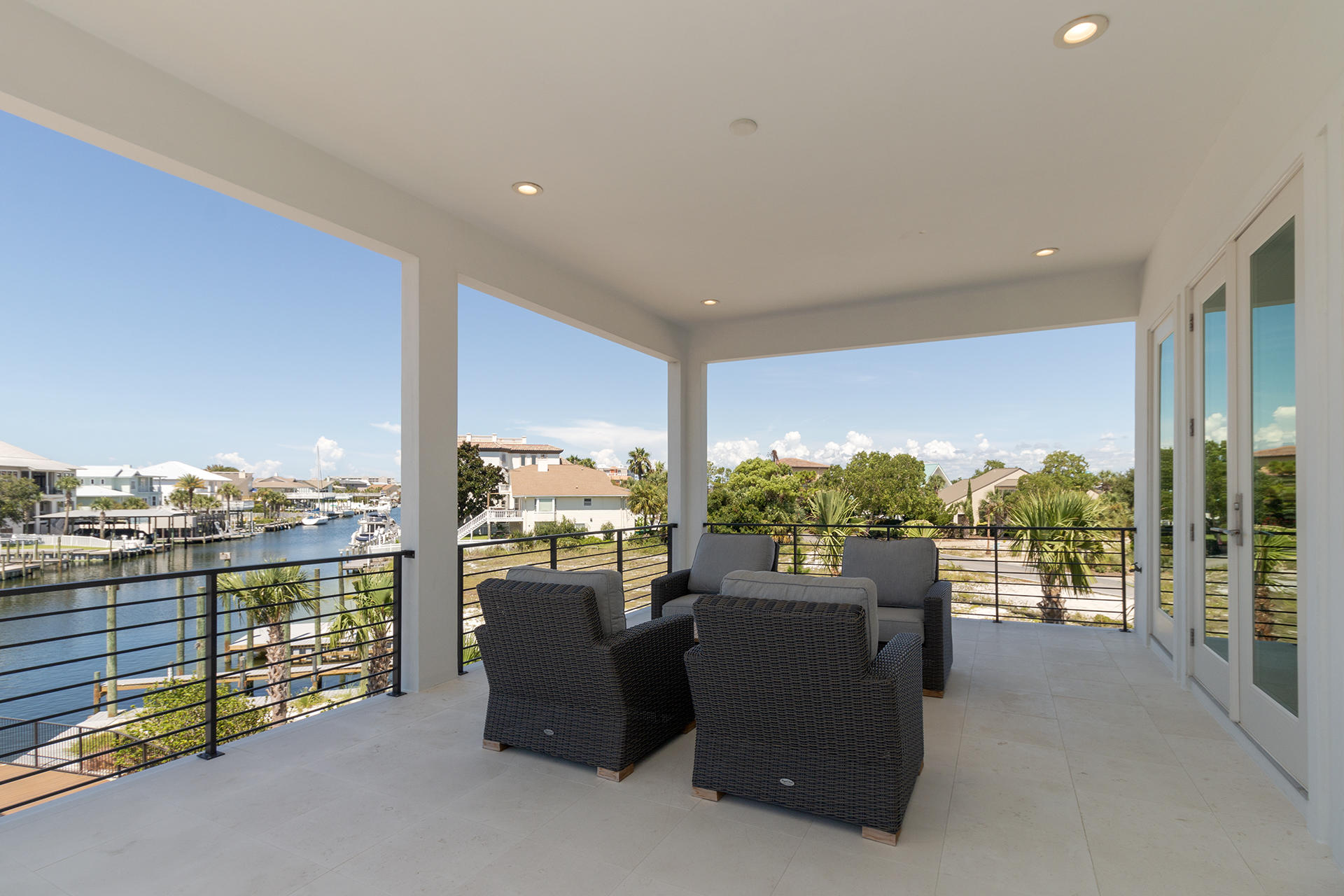 HOLIDAY ISLE - Residential