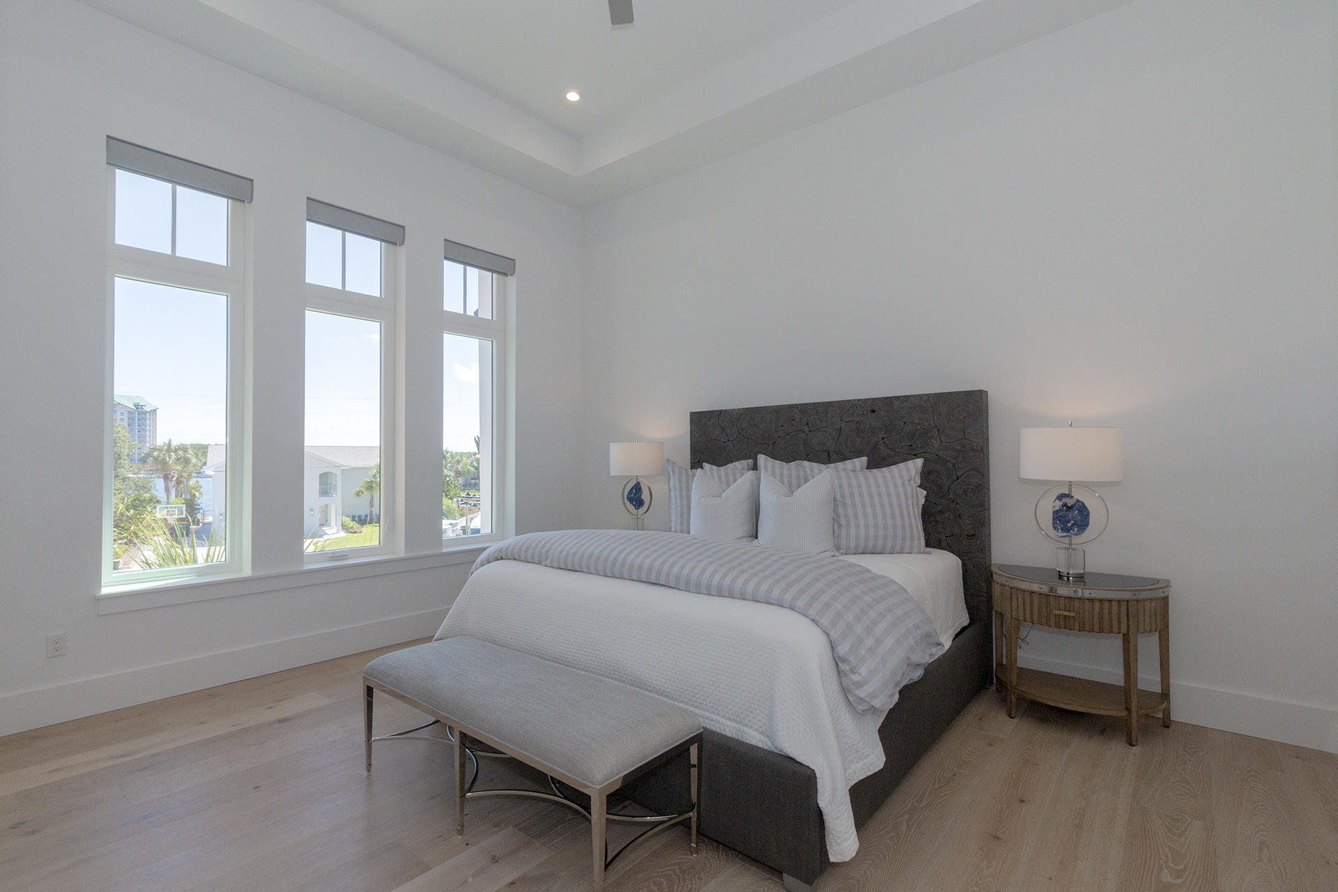 HOLIDAY ISLE - Residential